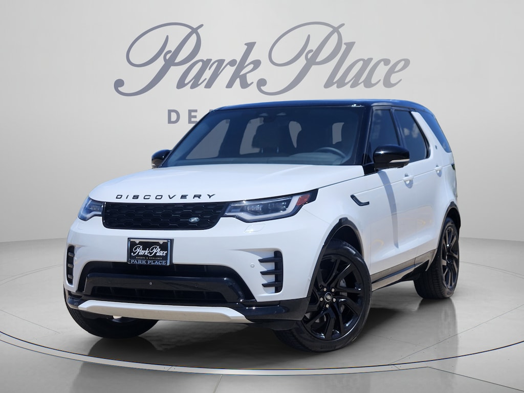 Used 2024 Land Rover Discovery Dynamic SE SUV
