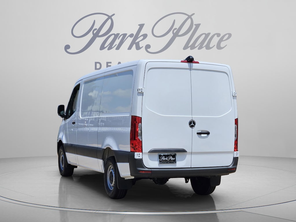 New 2026 Mercedes-Benz Sprinter 2500 Standard Roof 4-Cyl Diesel