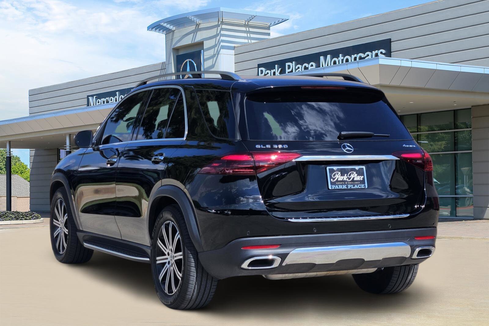 2024 Mercedes Benz GLE 350 photo 2