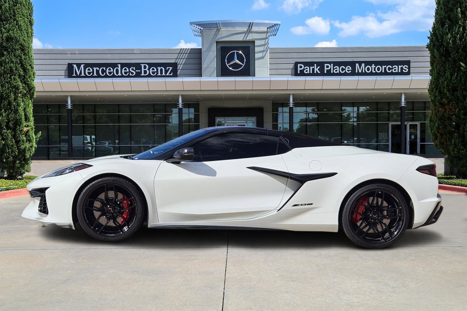 2025 Chevrolet Corvette Z06 2LZ Convertible photo 3