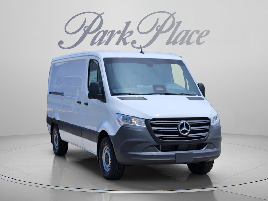 New 2026 Mercedes-Benz Sprinter 2500 Standard Roof 4-Cyl Diesel