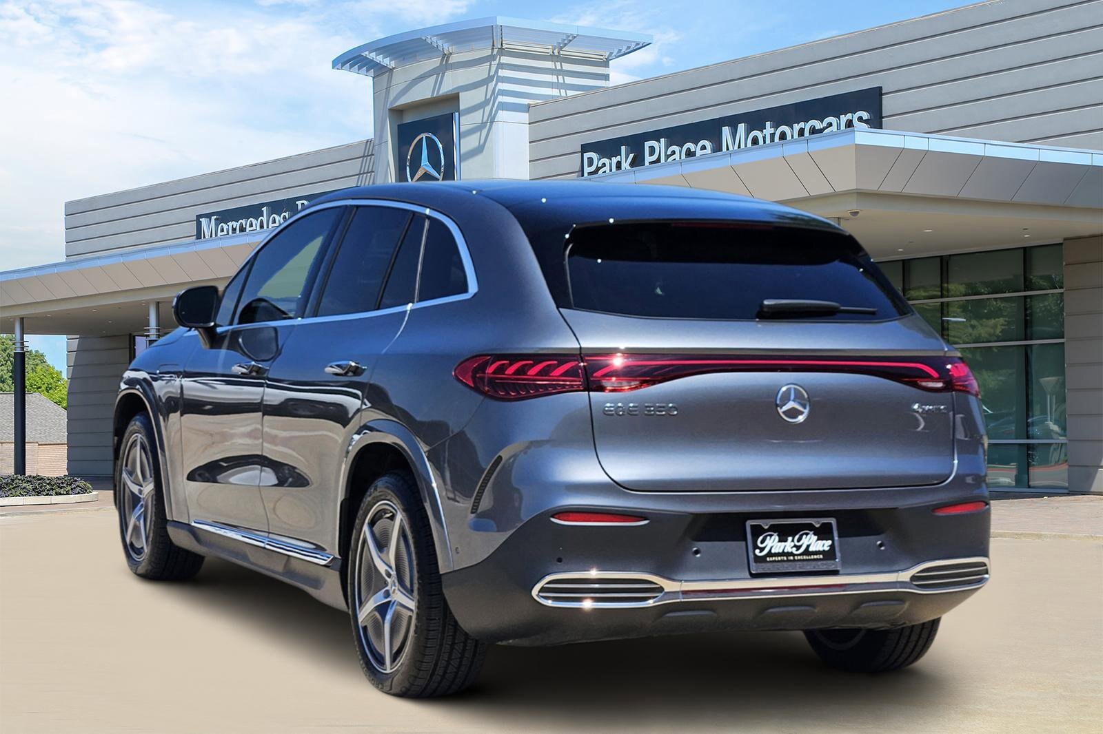 2025 Mercedes Benz 350 4MATIC photo 3