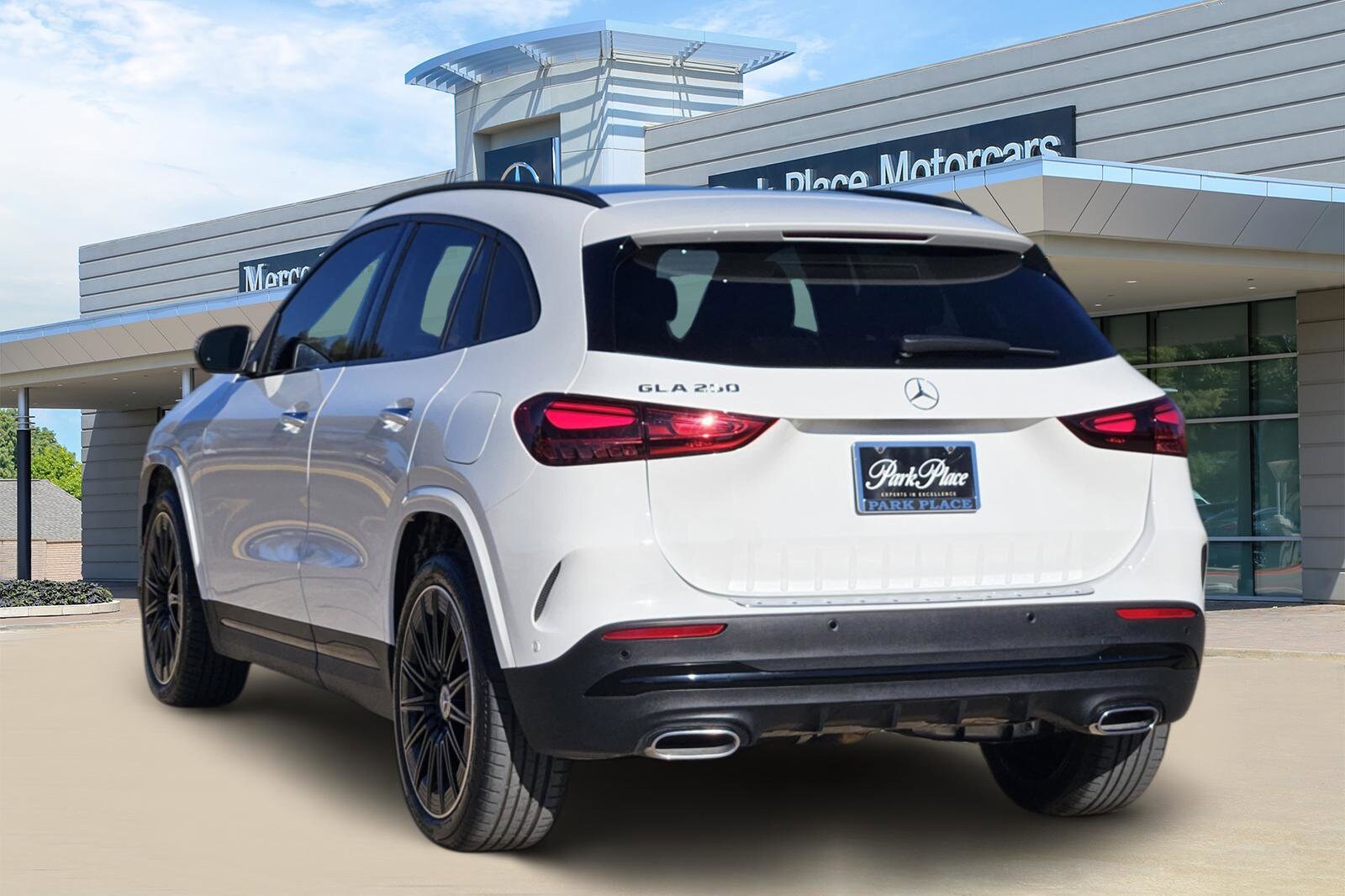 2025 Mercedes Benz GLA 250 photo 2