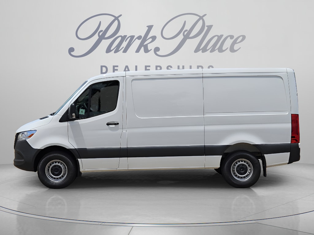 New 2026 Mercedes-Benz Sprinter 2500 Standard Roof 4-Cyl Diesel