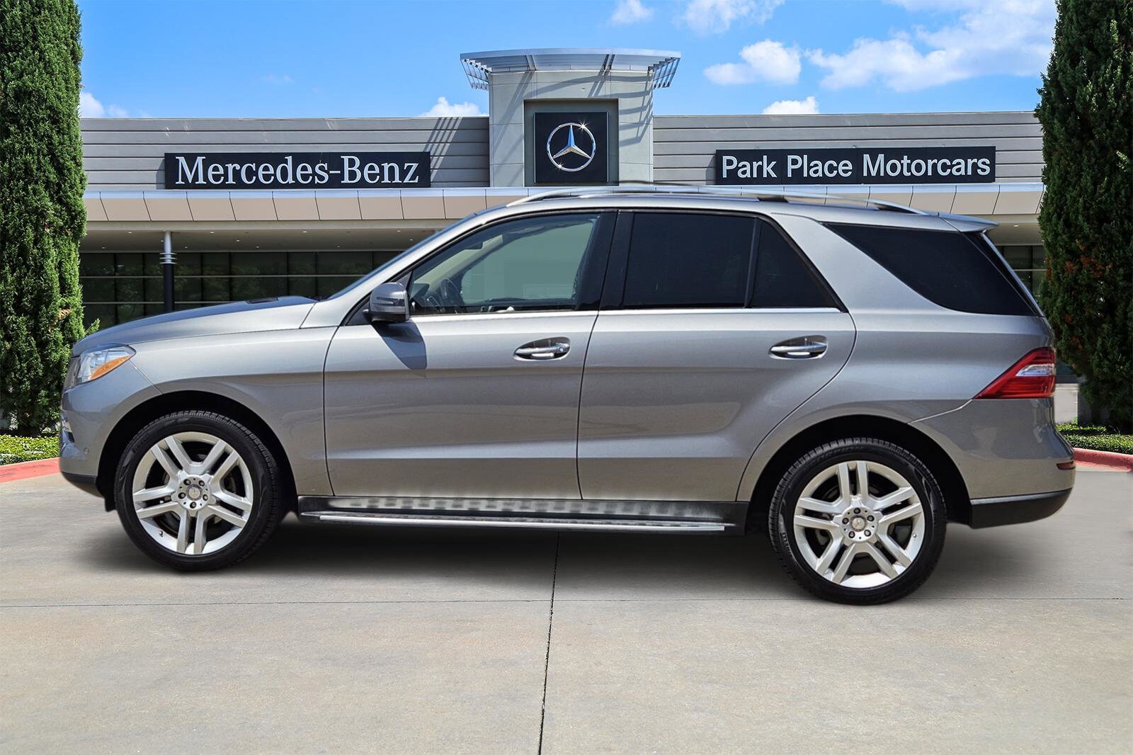 2015 Mercedes Benz ML 350 photo 3