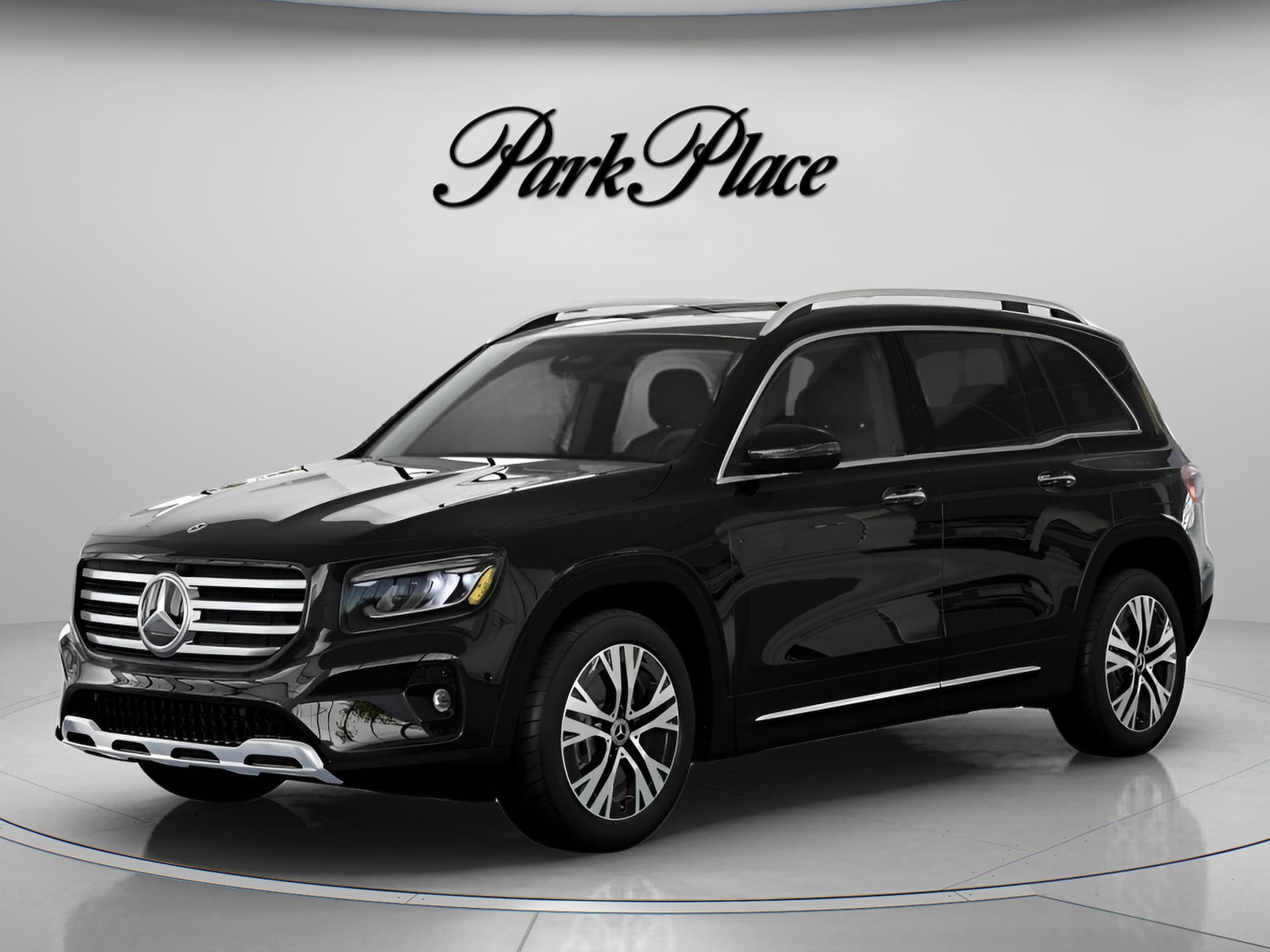 2026 Mercedes-Benz GLB GLB 250 4MATIC's photo