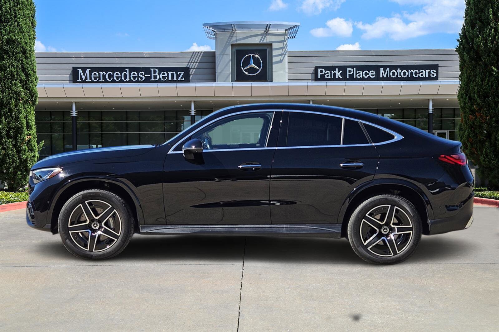 2024 Mercedes Benz GLC 300 Coupe photo 2