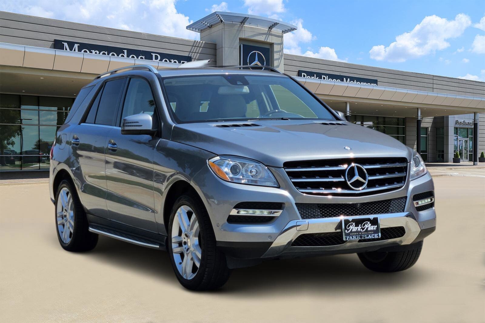 2015 Mercedes Benz ML 350 photo 2
