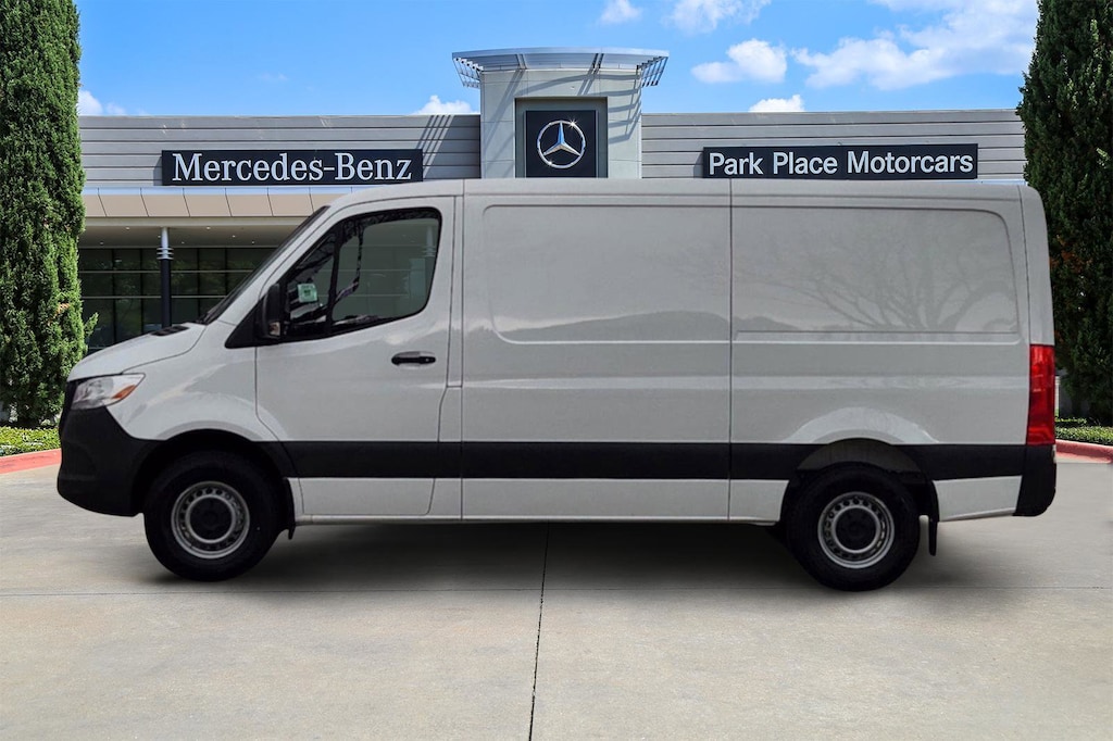New 2025 Mercedes-Benz Sprinter 2500 Standard Roof 4-Cyl Diesel HO Van Cargo Van