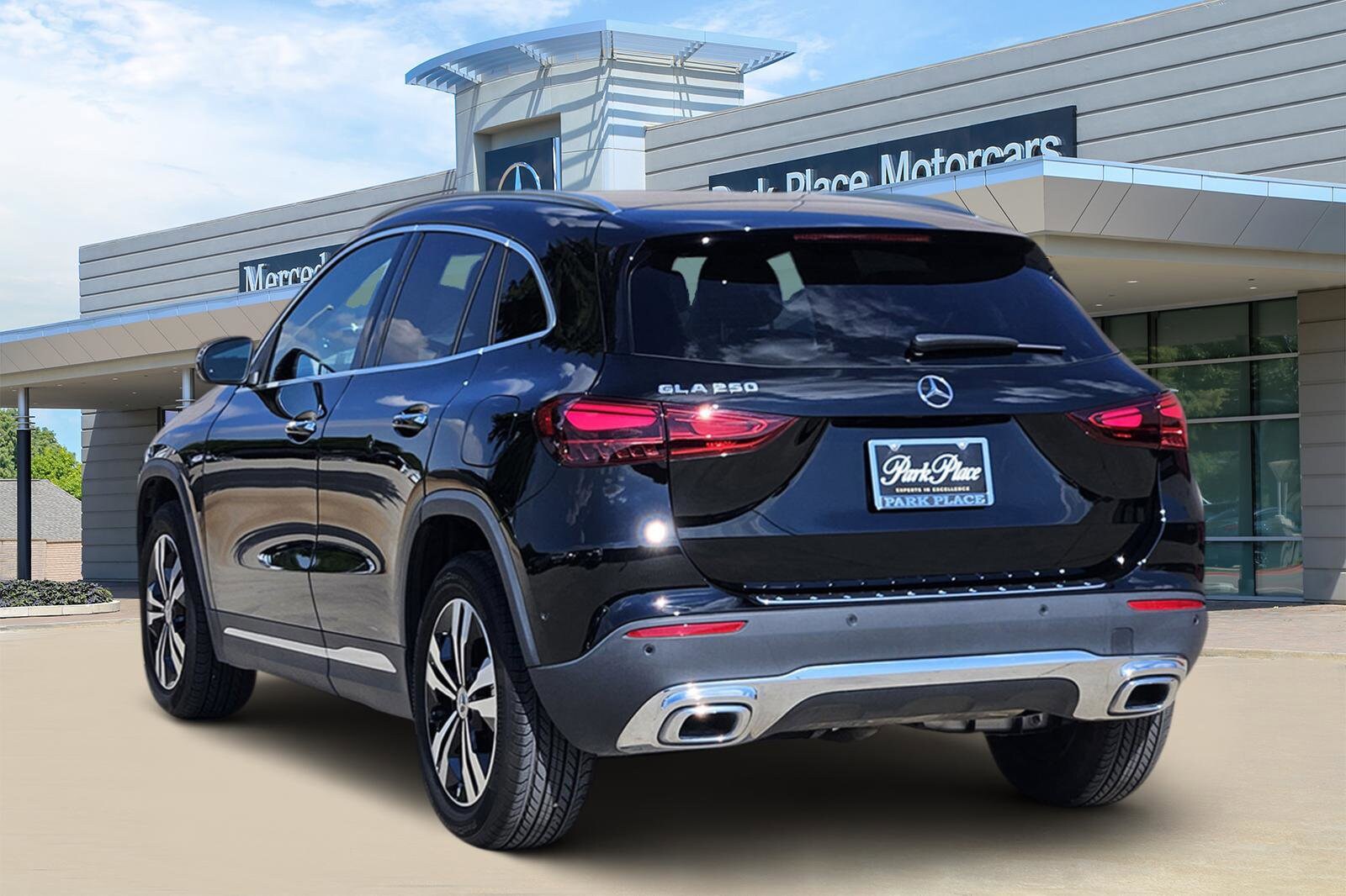 2024 Mercedes Benz GLA 250 photo 4