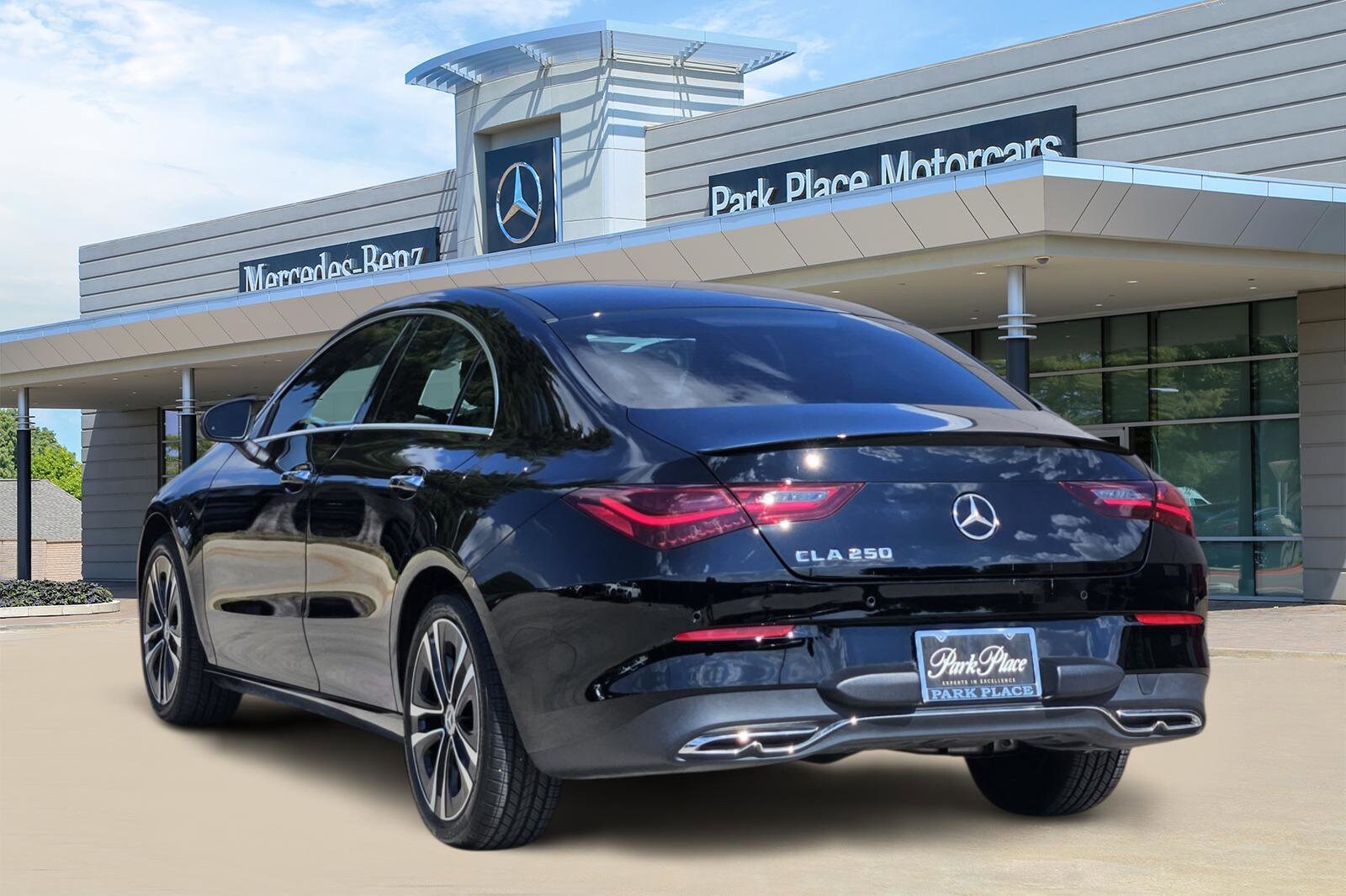 2025 Mercedes Benz CLA 250 photo 4