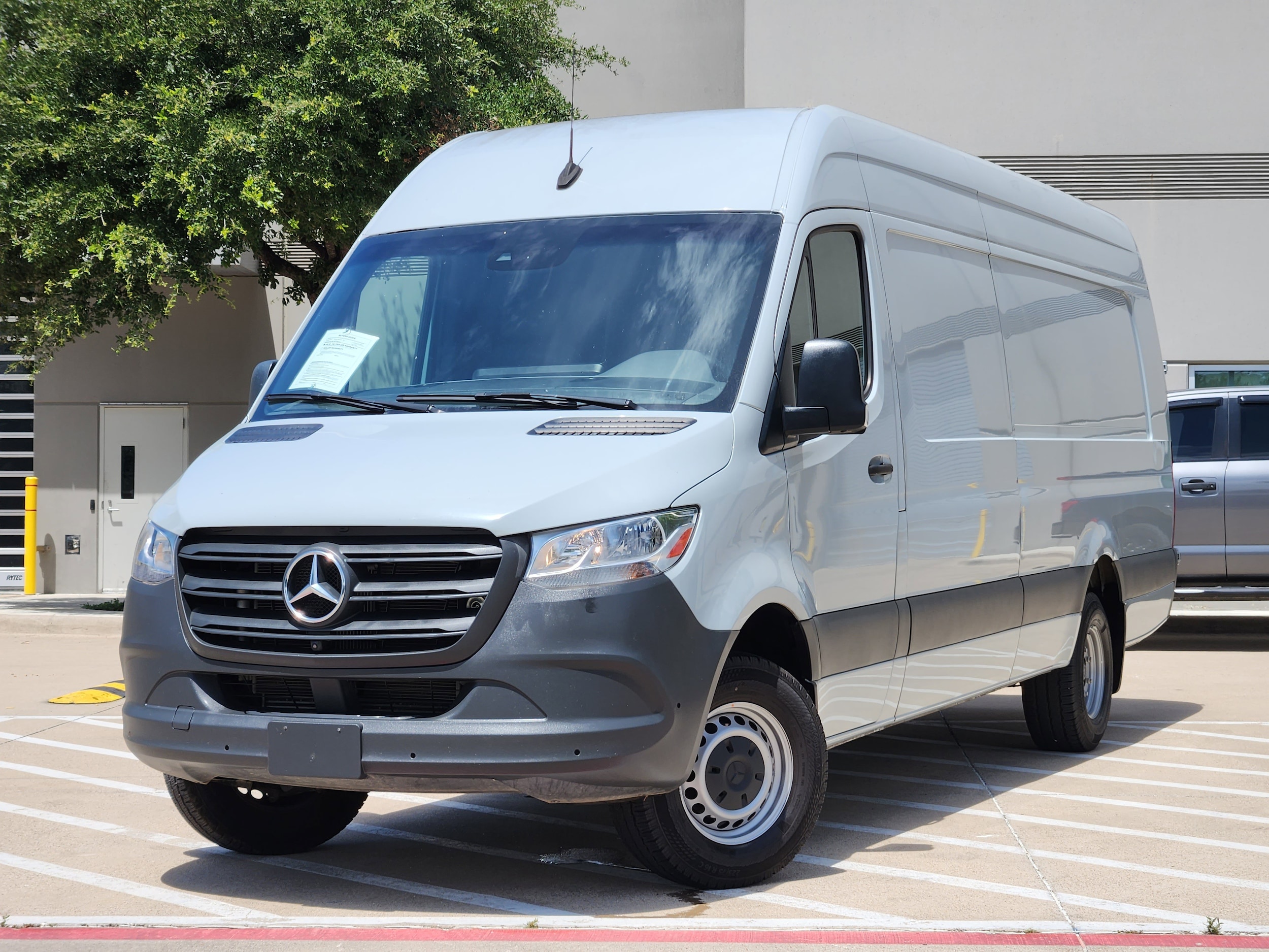 2021 Mercedes-Benz Sprinter 3500 170 Ext WB 3.0D High Roof's photo