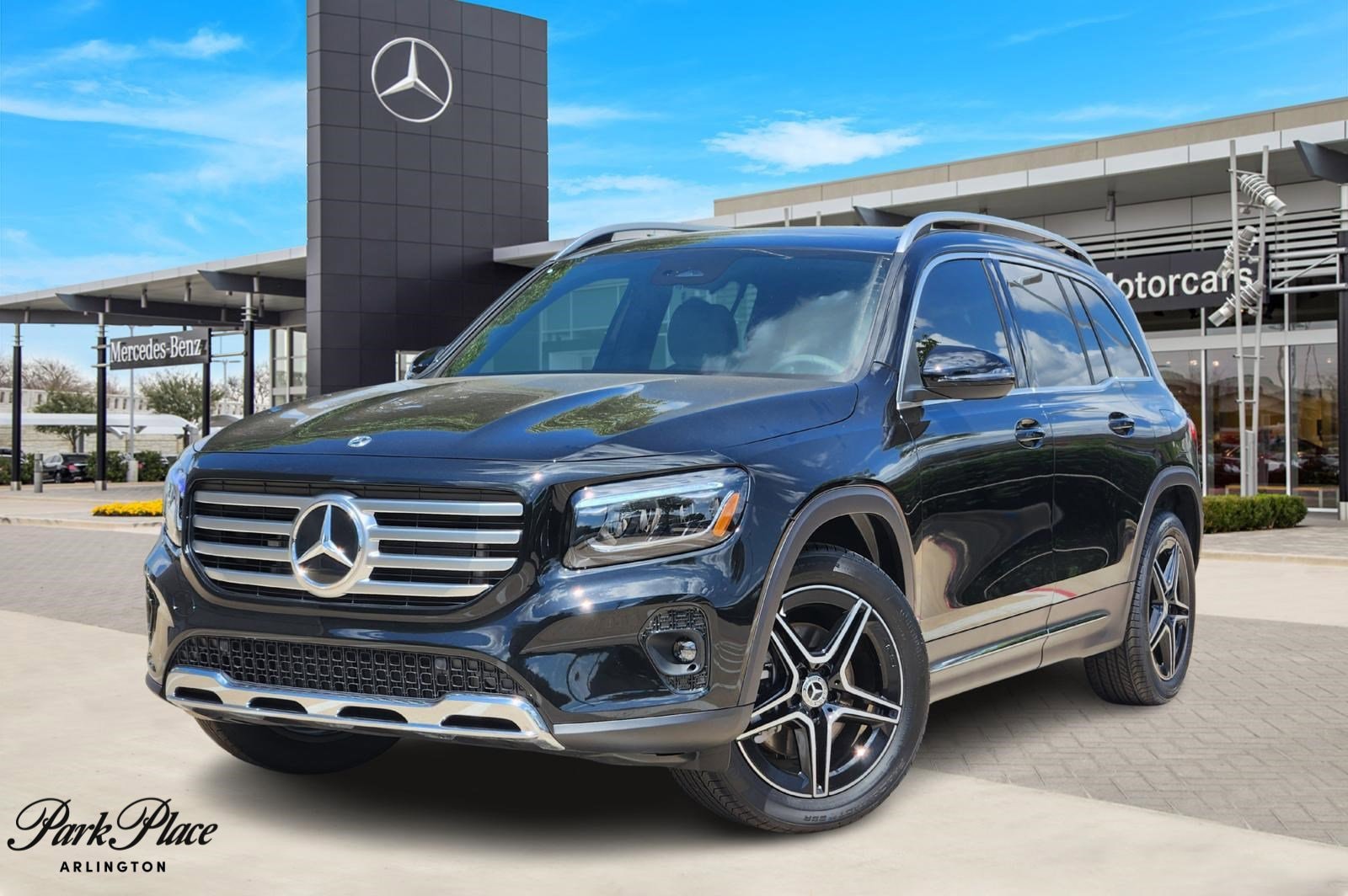 2026 Mercedes-Benz GLB GLB 250's photo