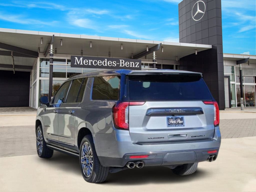 Used 2023 GMC Yukon XL Denali Ultimate SUV