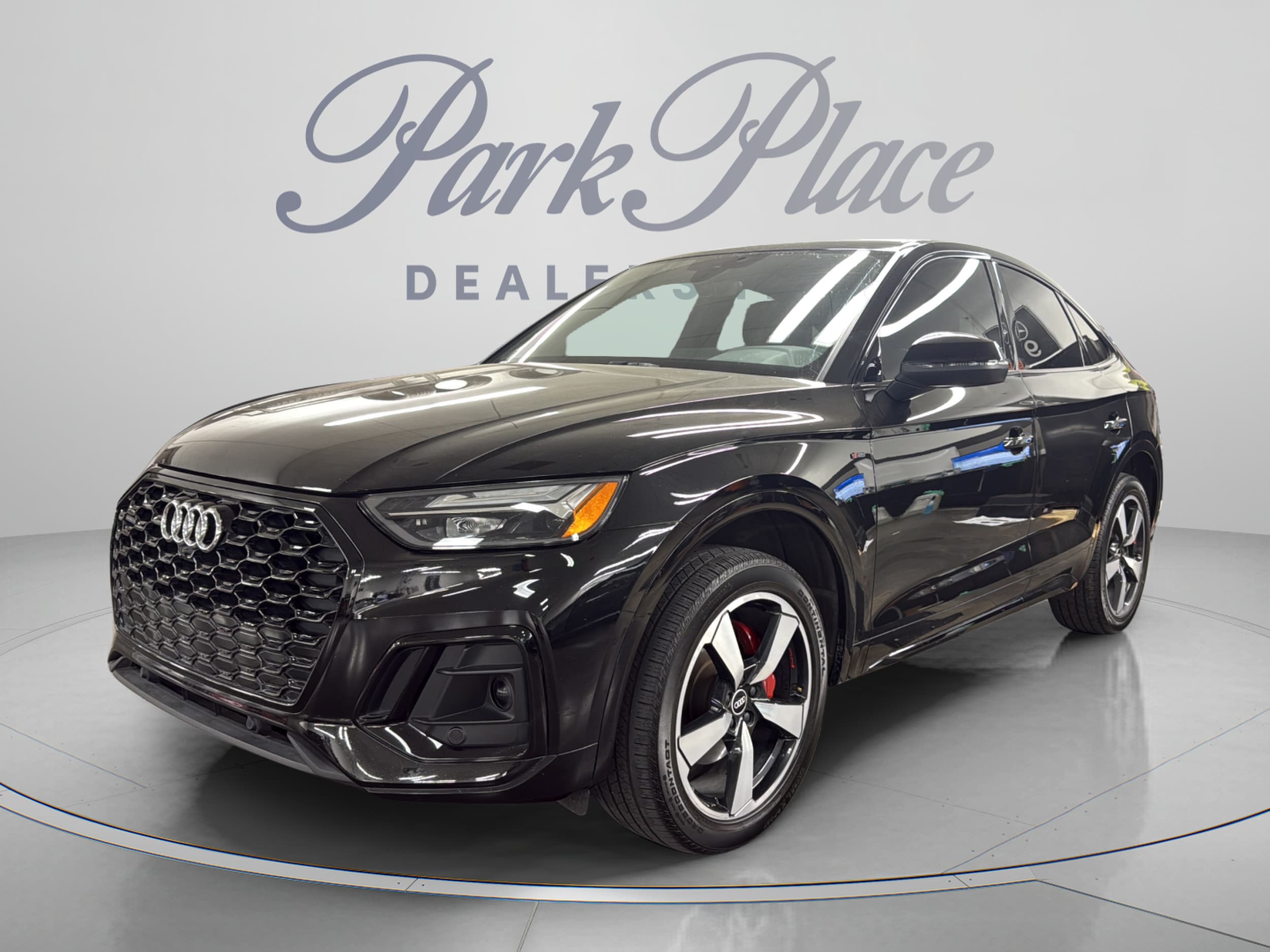 2022 Audi Q5 Sportback 45 Premium Plus's photo