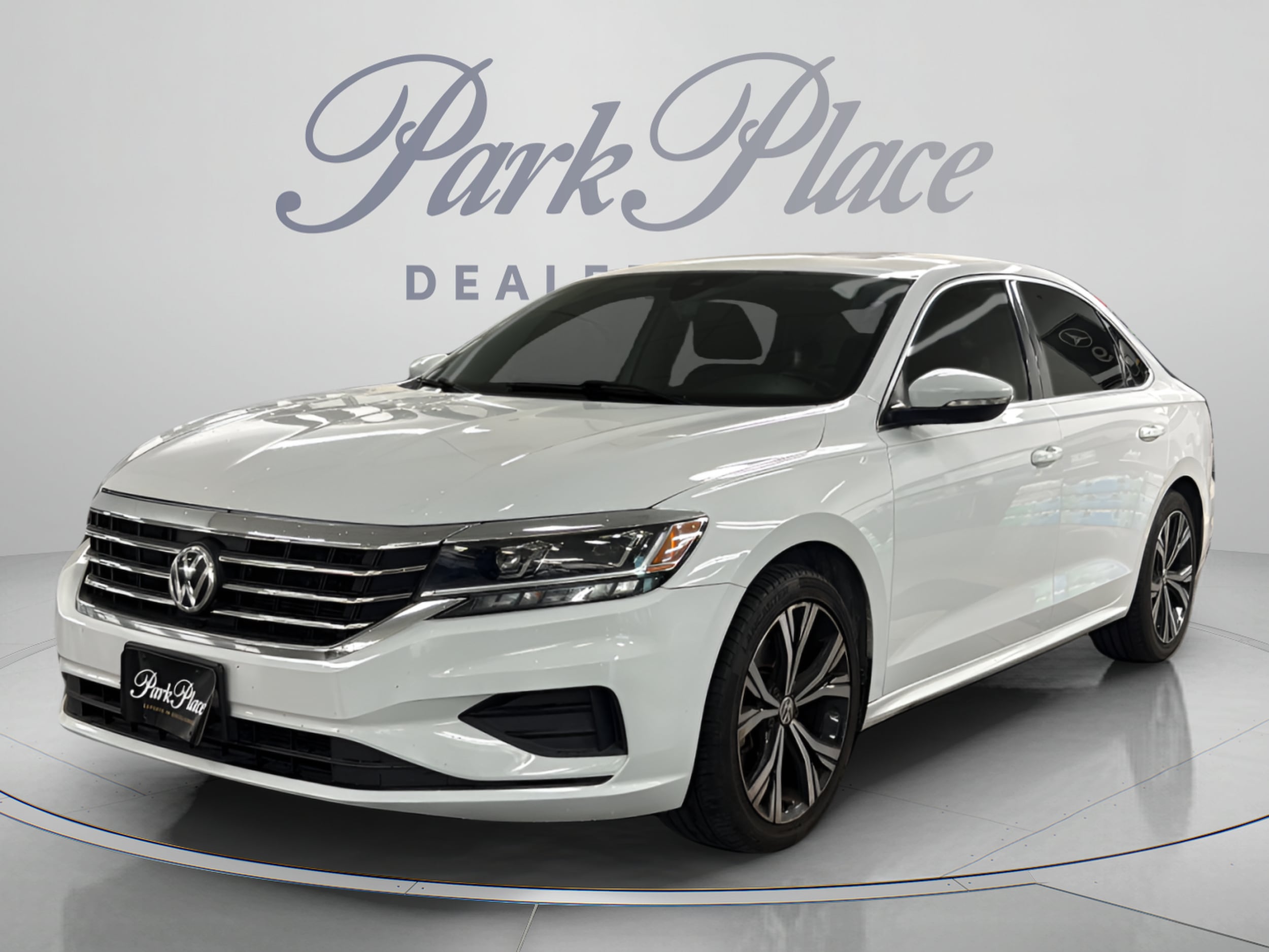 Pre-Owned 2022 Volkswagen Passat 2.0T SE
