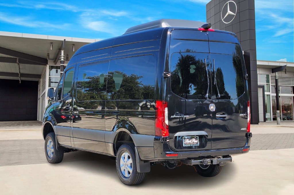 New 2025 Mercedes-Benz Sprinter 2500 Standard Roof 4-Cyl Diesel HO Van Passenger Van