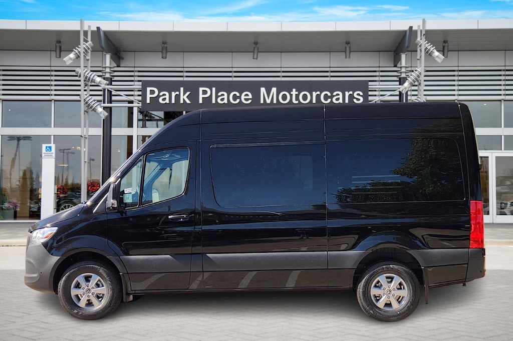 New 2025 Mercedes-Benz Sprinter 2500 Standard Roof 4-Cyl Diesel HO Van Passenger Van