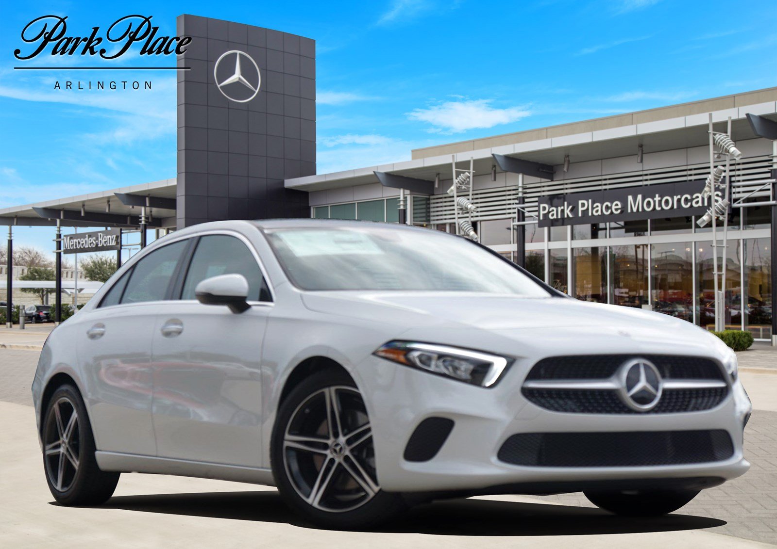 2019 Mercedes-Benz A-Class A220's photo