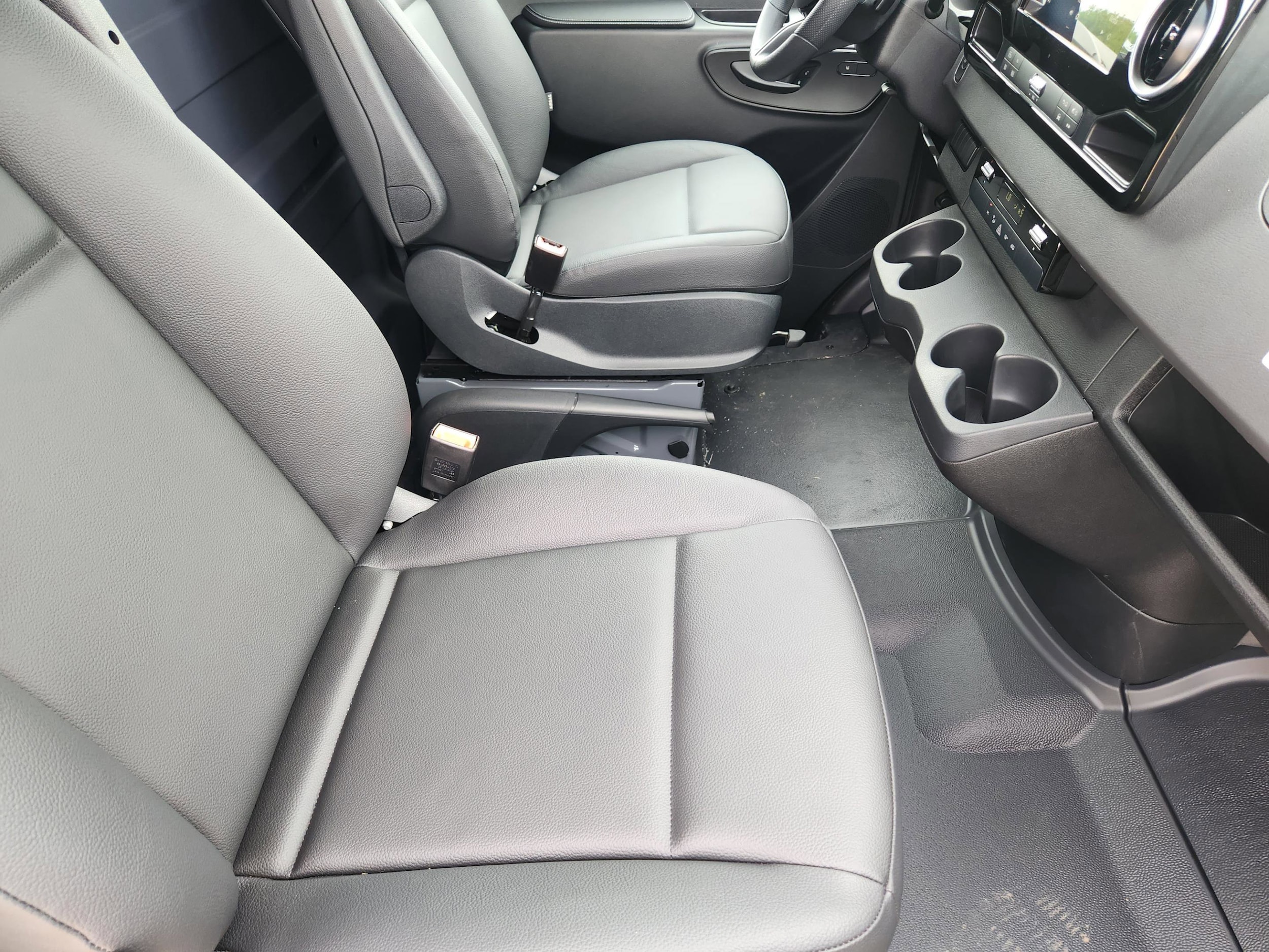 2025 Mercedes-Benz Sprinter Cargo Van Base - Photo 9