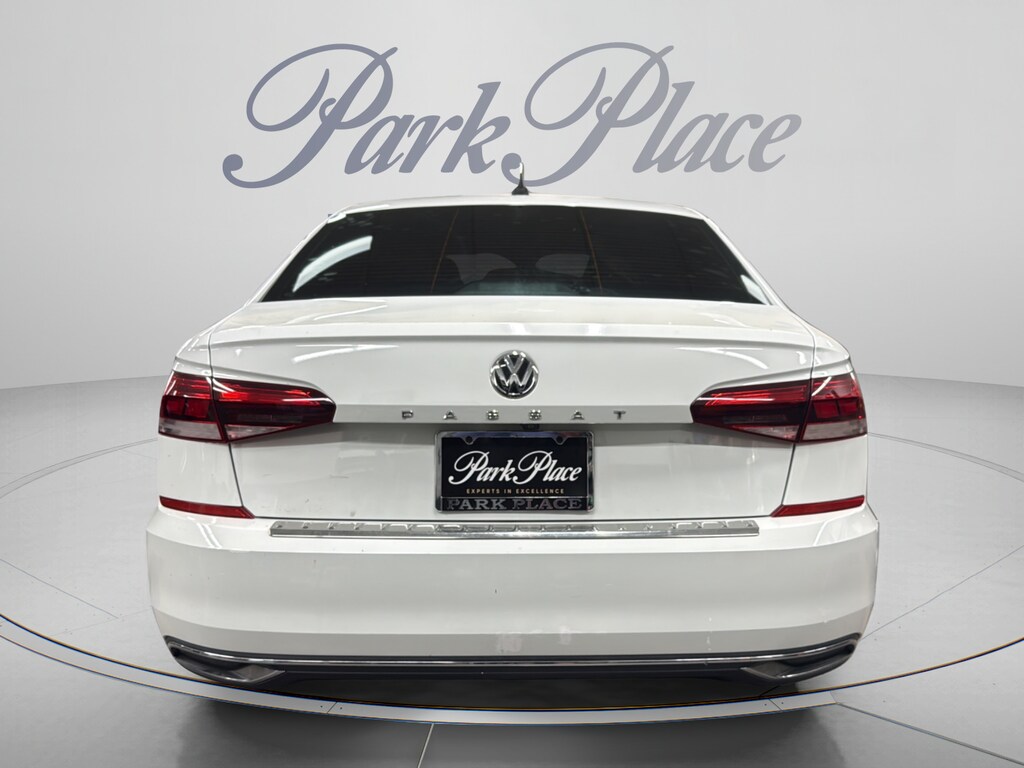 Used 2022 Volkswagen Passat 2.0T SE Sedan