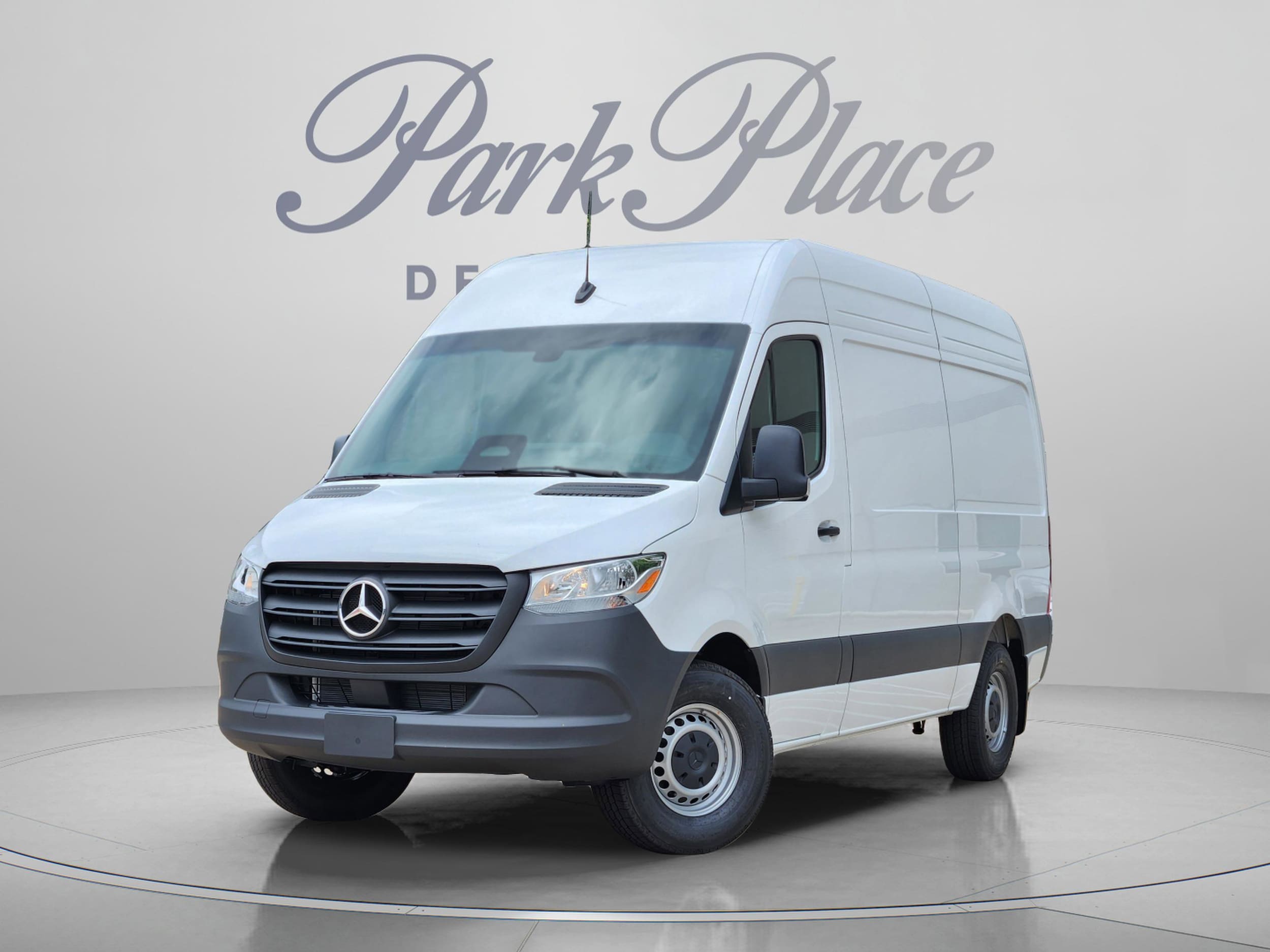 2026 Mercedes-Benz Sprinter 2500 144 WB's photo