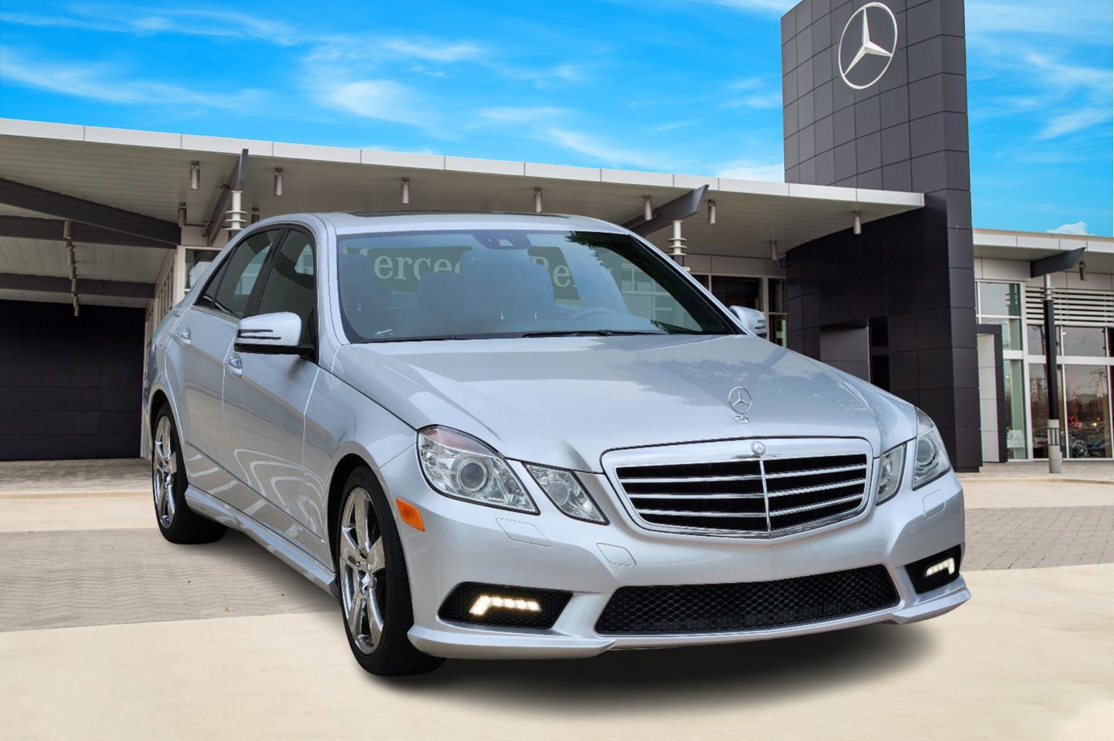 Used 2011 Mercedes-Benz E-Class E350 Luxury with VIN WDDHF5GB3BA423809 for sale in Arlington, TX