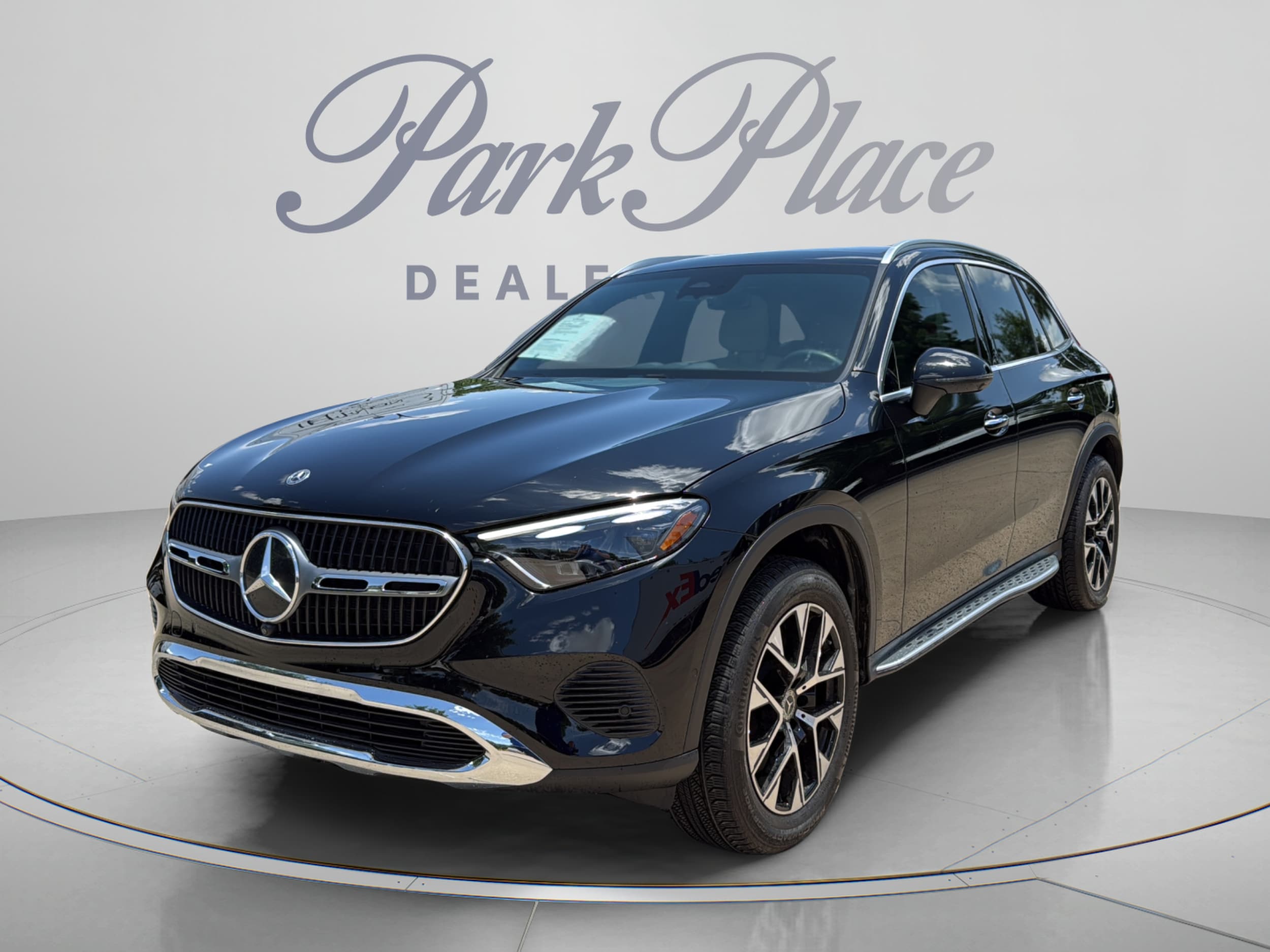 2026 Mercedes-Benz GLC GLC 350e 4MATIC's photo