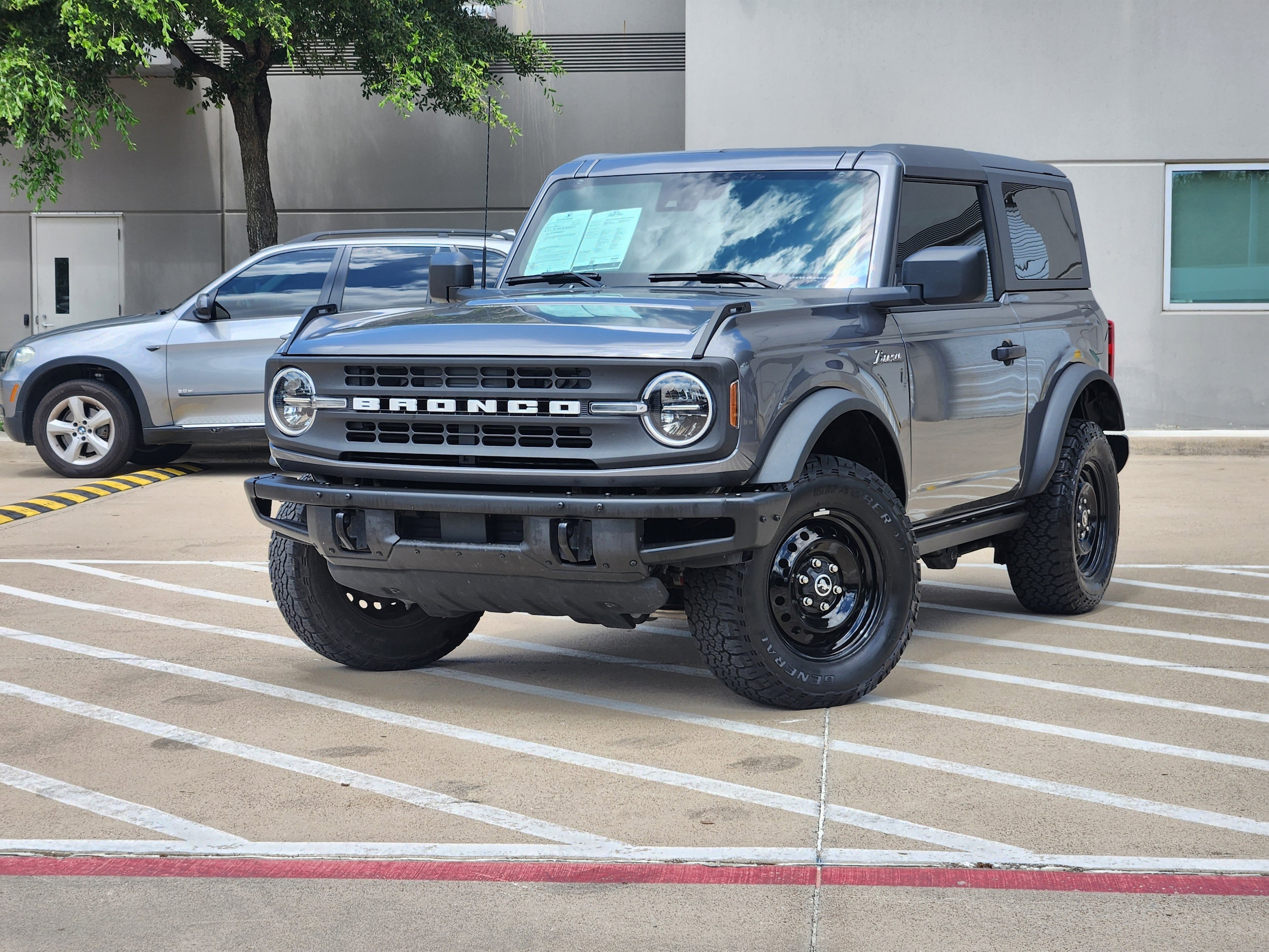 2021 Ford Bronco Black Diamond Advanced Mid (322A) 4x4's photo