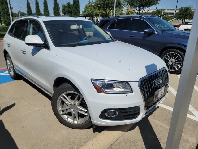 Used 2017 Audi Q5 Premium with VIN WA1C2AFP5HA077576 for sale in Arlington, TX