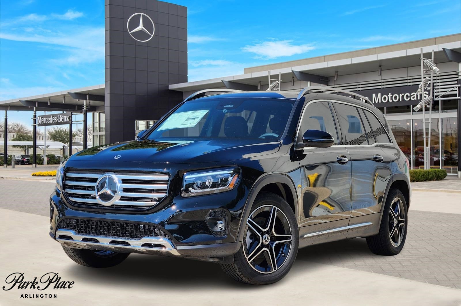 2026 Mercedes-Benz GLB GLB 250's photo