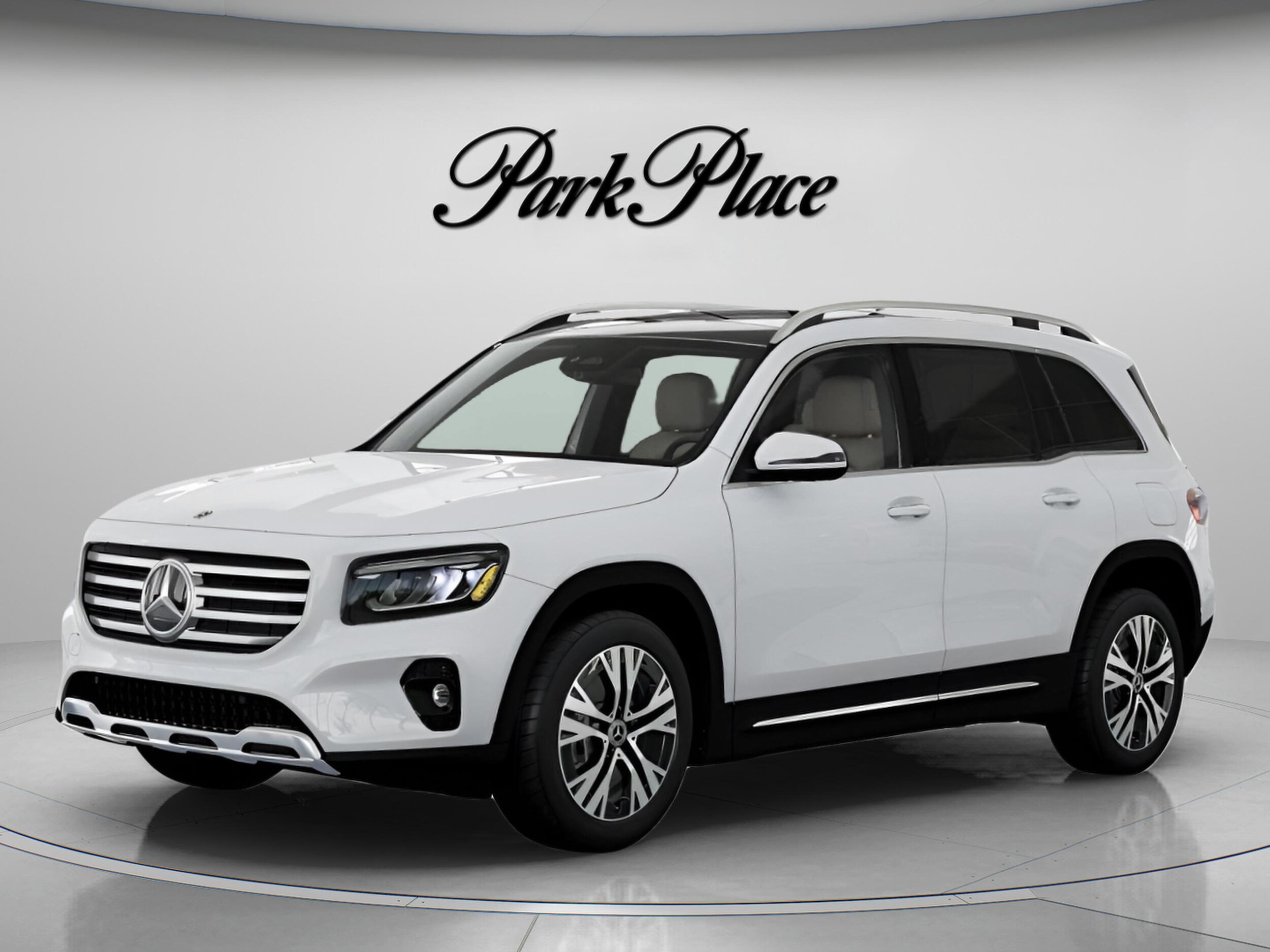 2026 Mercedes-Benz GLB GLB 250's photo