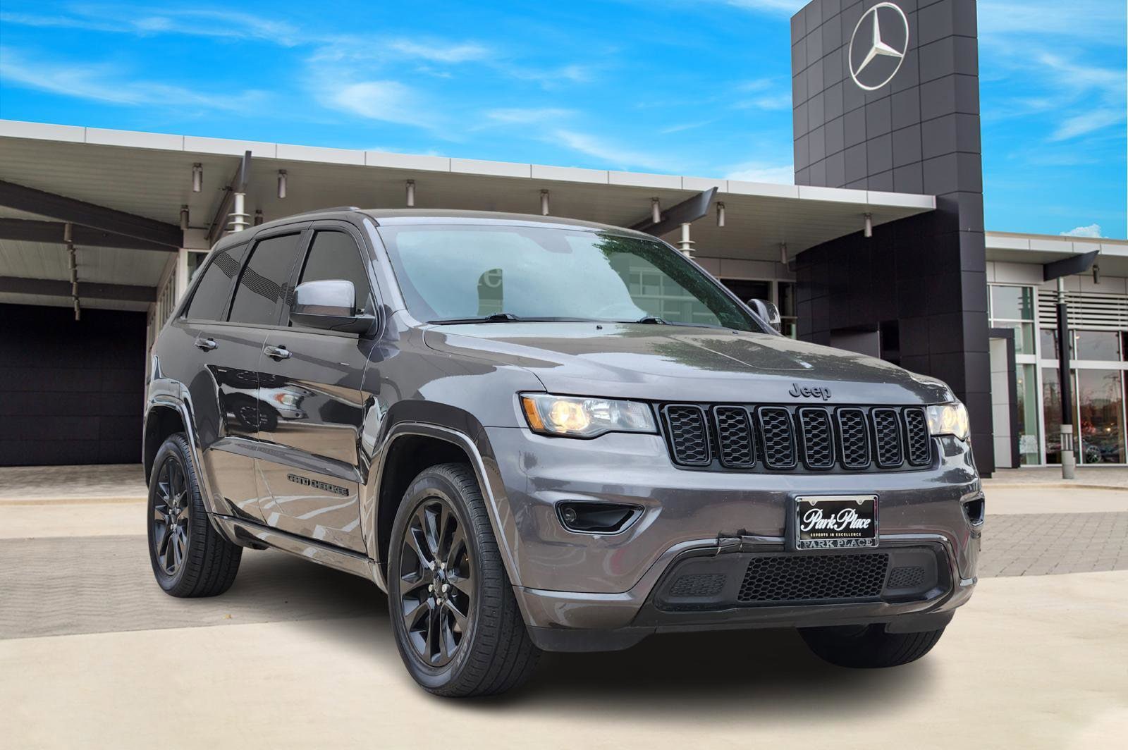 Used 2019 Jeep Grand Cherokee Altitude with VIN 1C4RJEAG3KC710749 for sale in Arlington, TX