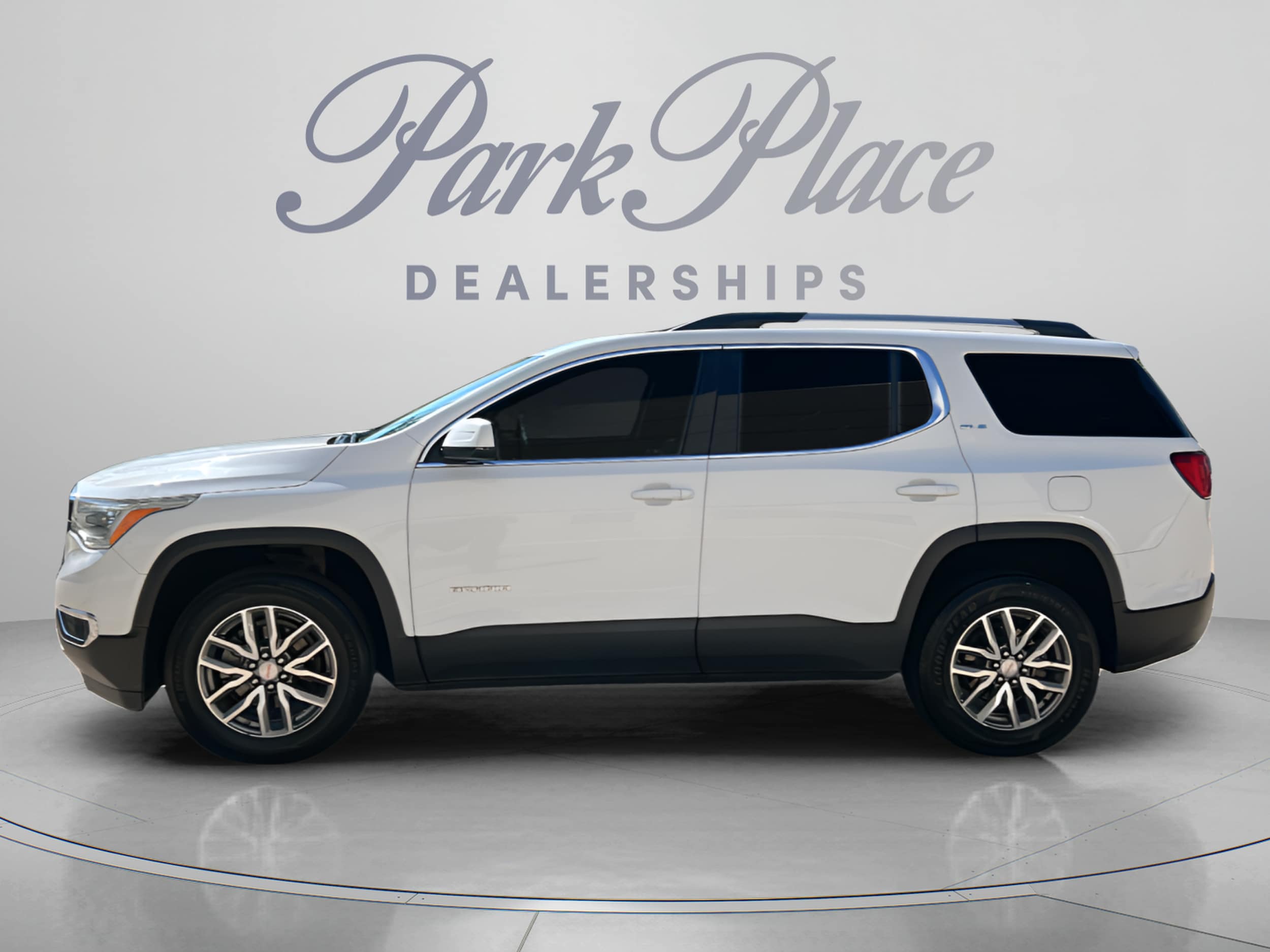 Used 2018 GMC Acadia SLE-2 with VIN 1GKKNSLA4JZ166792 for sale in Arlington, TX