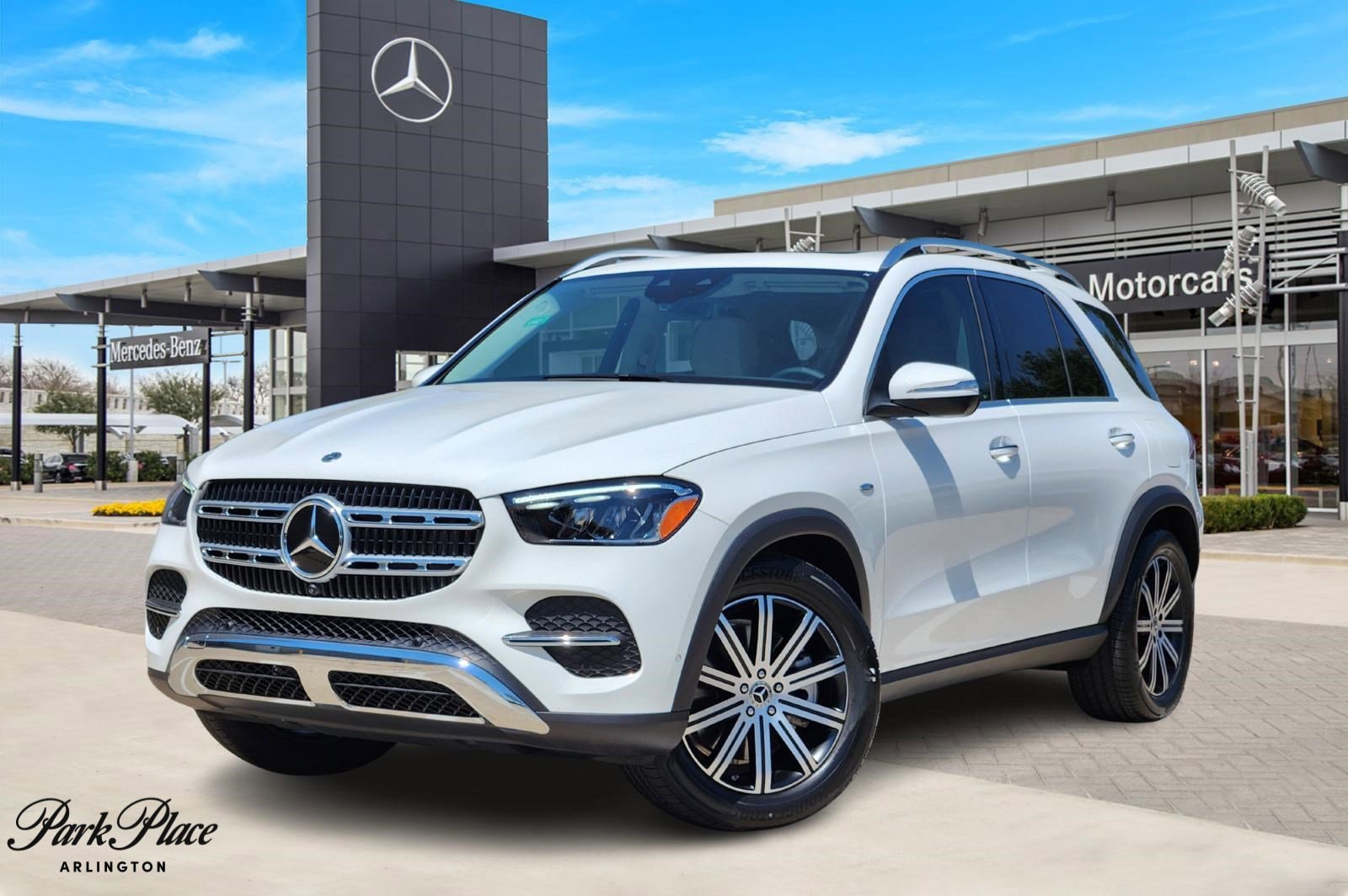 2025 Mercedes-Benz GLE GLE450E's photo