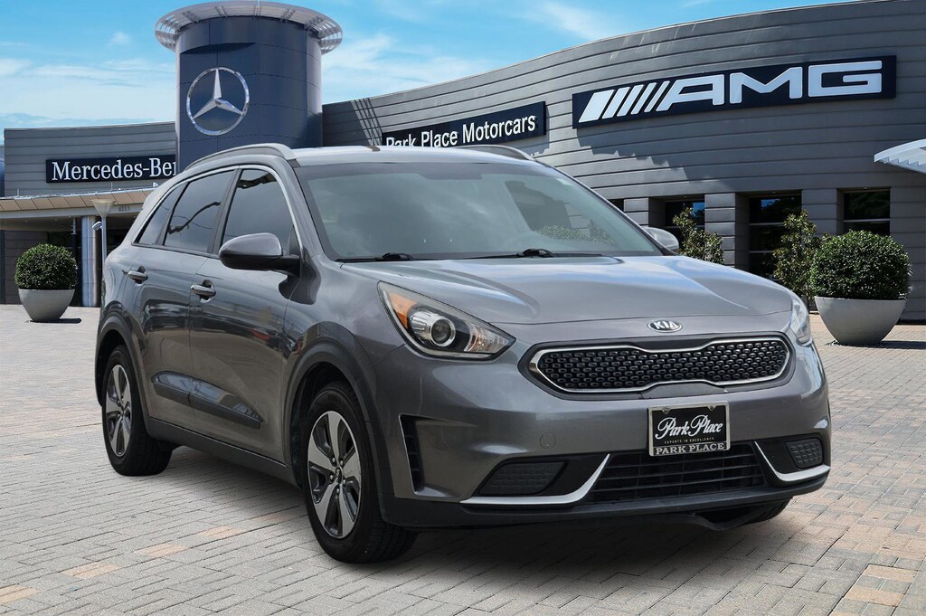 Used 2018 Kia Niro LX SUV