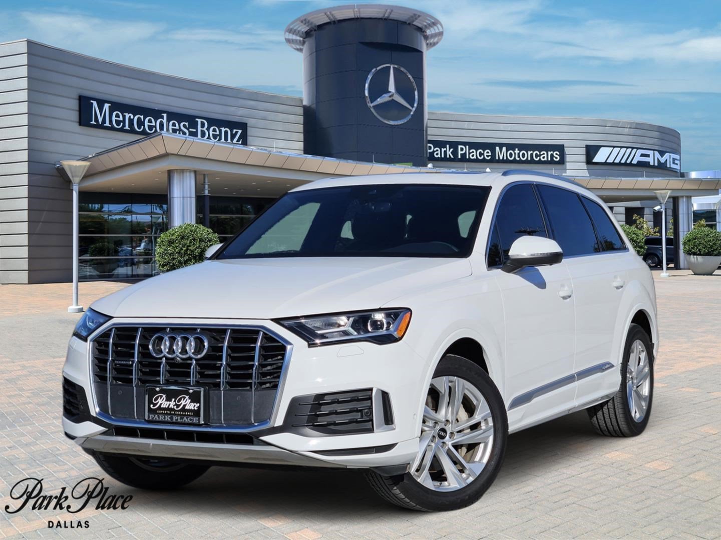 2022 Audi Q7 Premium's photo