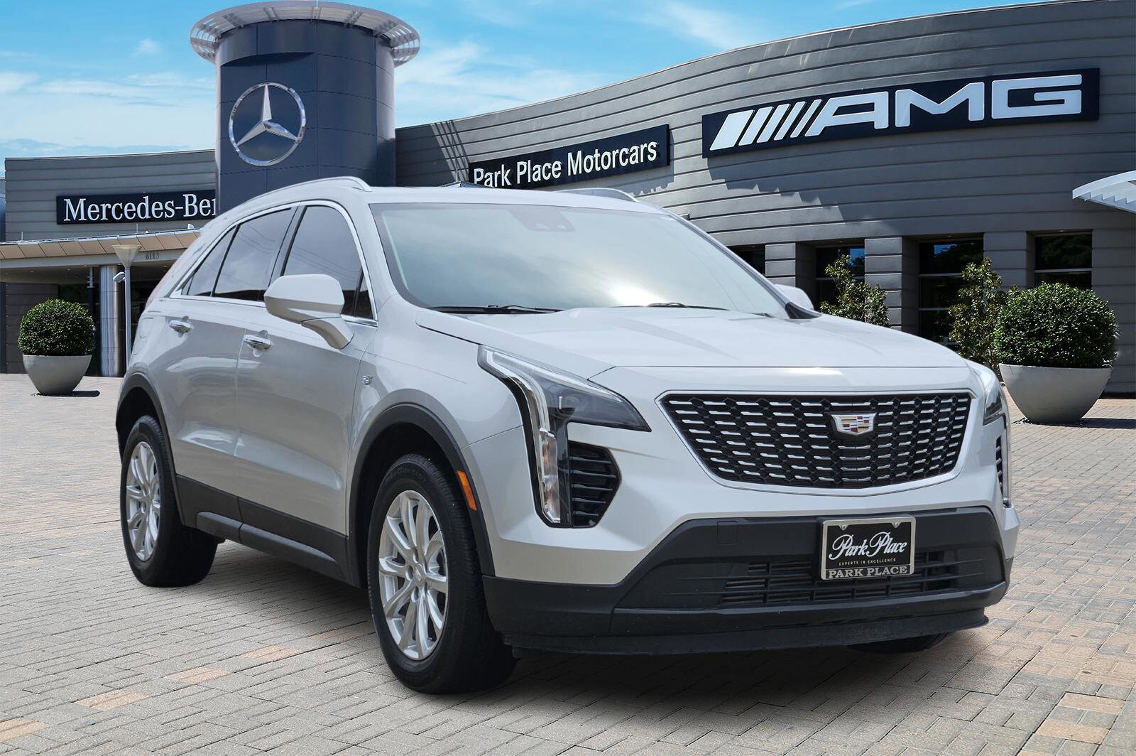 Used 2021 Cadillac XT4 Luxury with VIN 1GYAZAR46MF080651 for sale in Dallas, TX