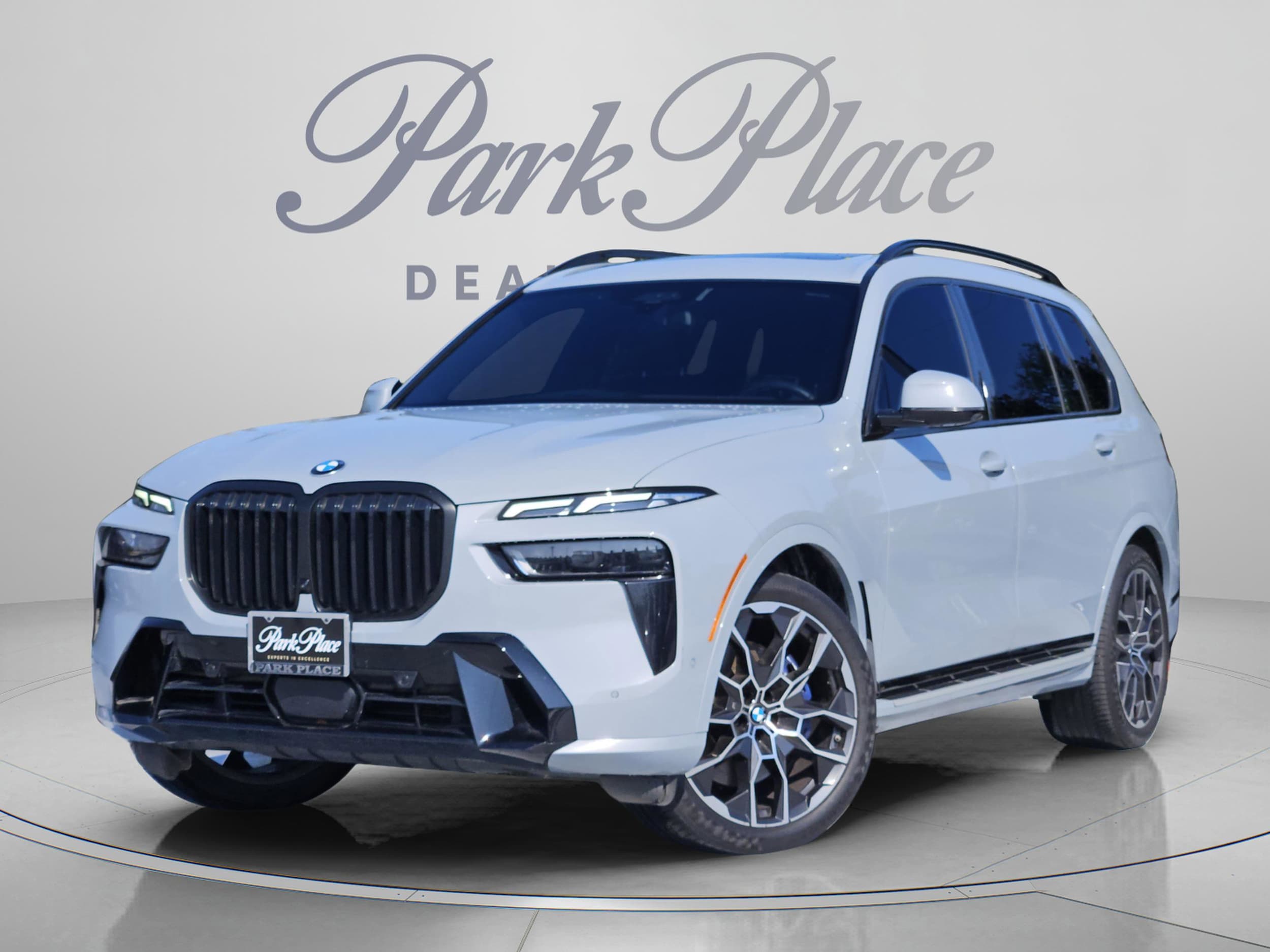 2023 BMW X7 xDrive40i's photo