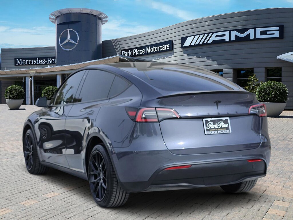 Used 2022 Tesla Model Y Long Range SUV
