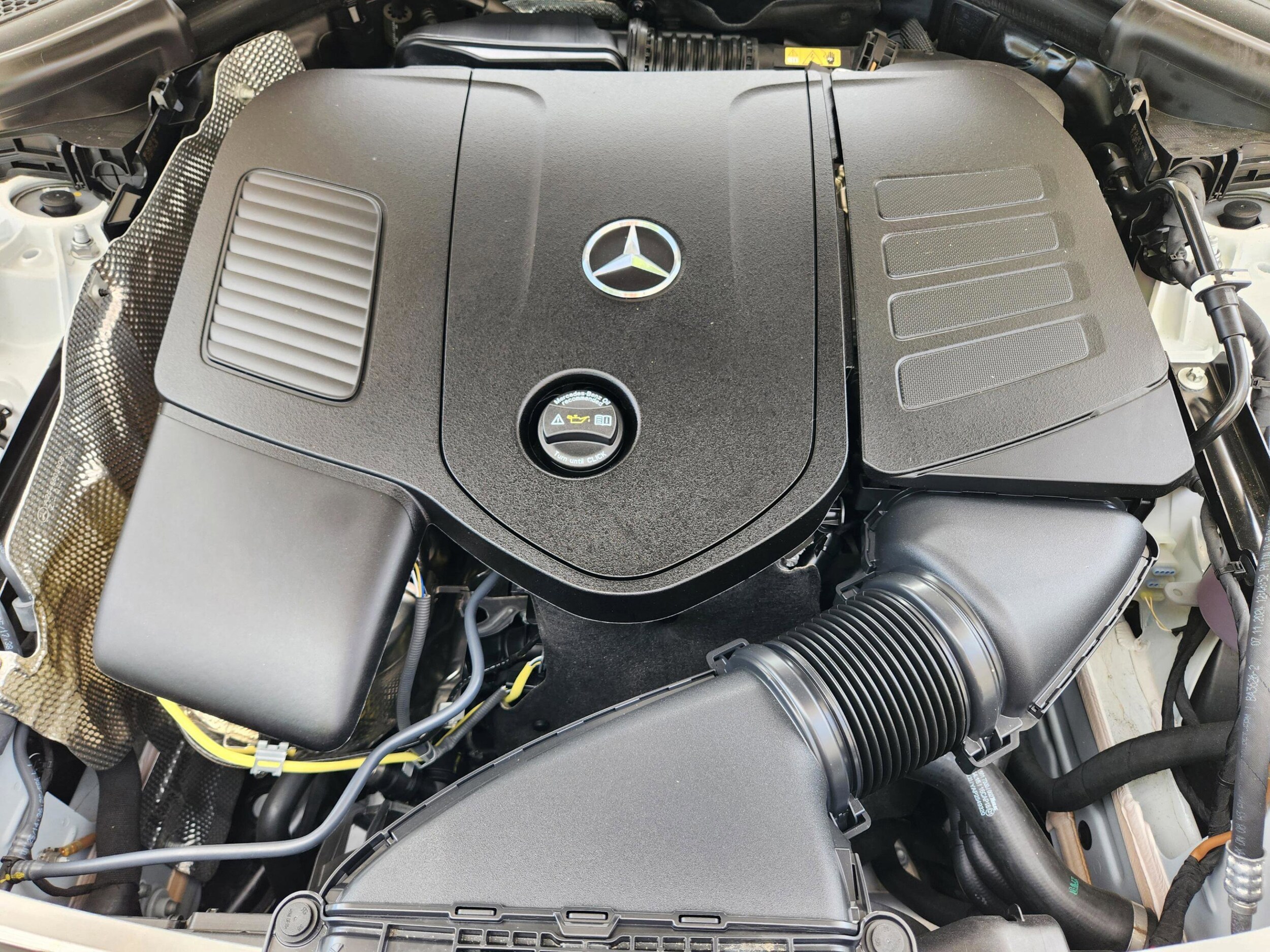 2025 Mercedes-Benz GLC Base - Photo 9