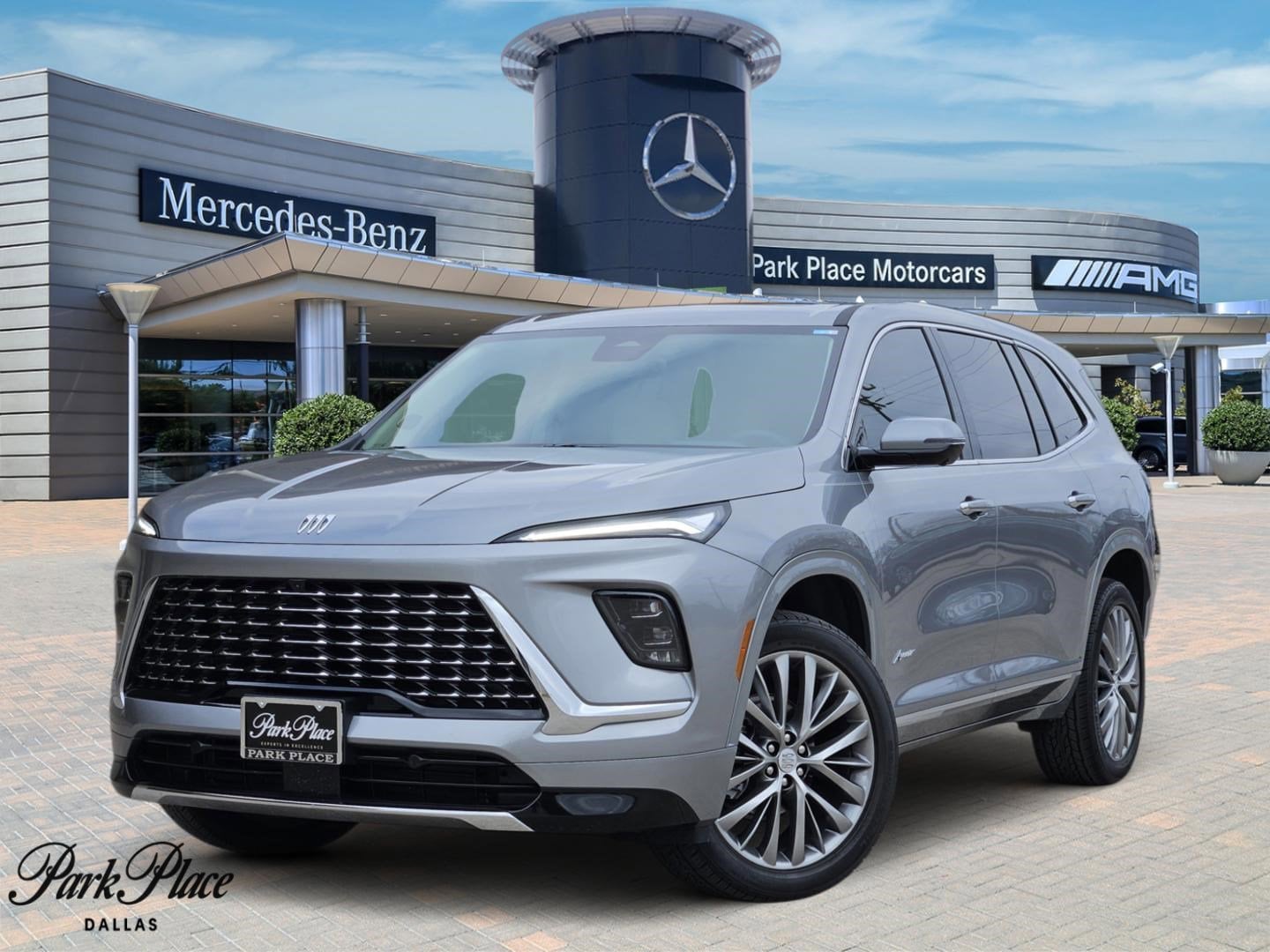 2025 Buick Enclave Avenir's photo