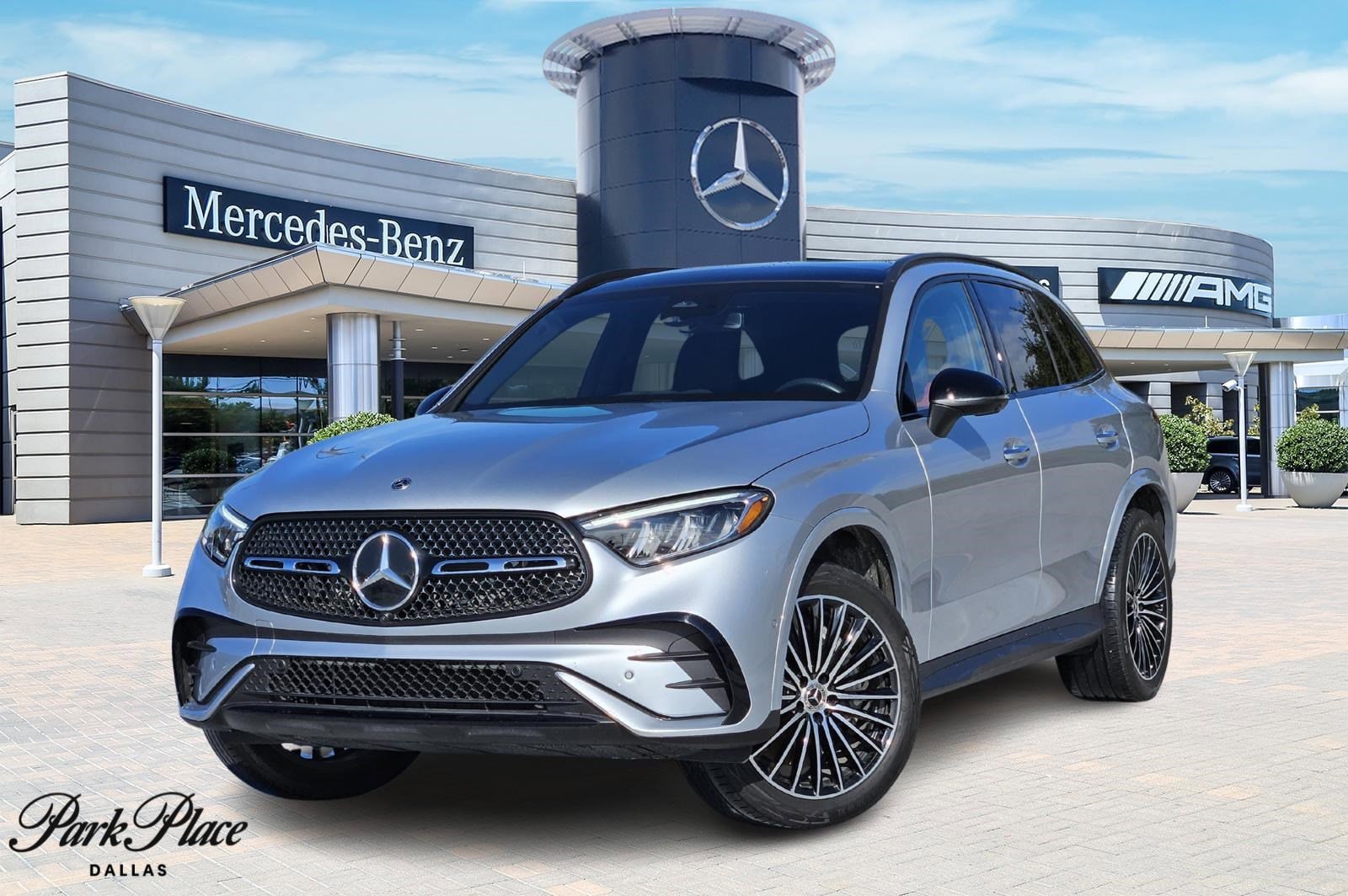 2025 Mercedes-Benz GLC Base's photo