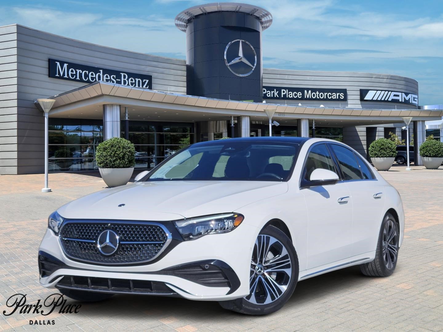 2025 Mercedes-Benz E-Class E350's photo