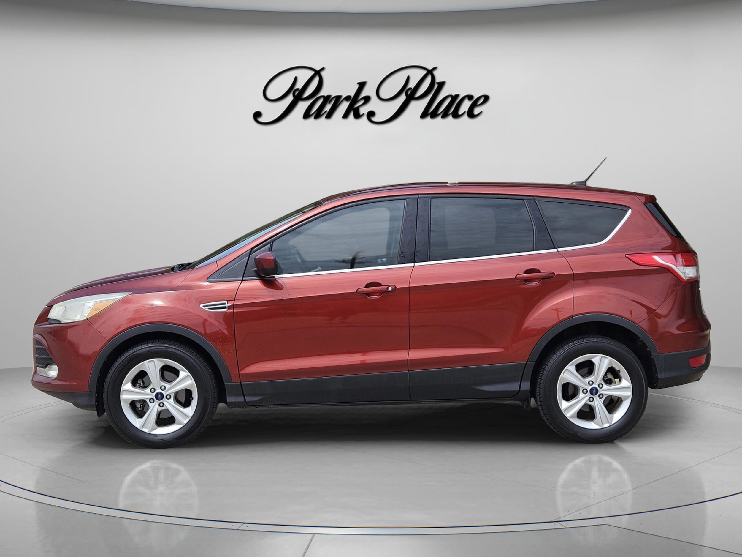 Used 2016 Ford Escape SE with VIN 1FMCU0G71GUA09664 for sale in Dallas, TX