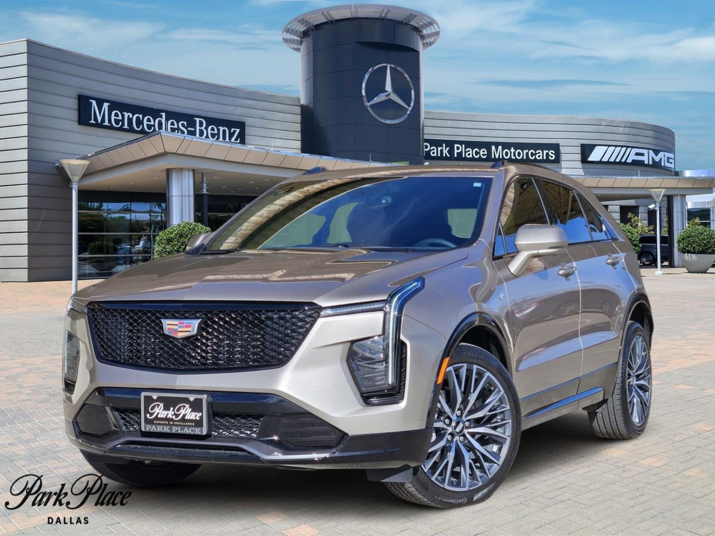 2024 Cadillac XT4 Sport's photo