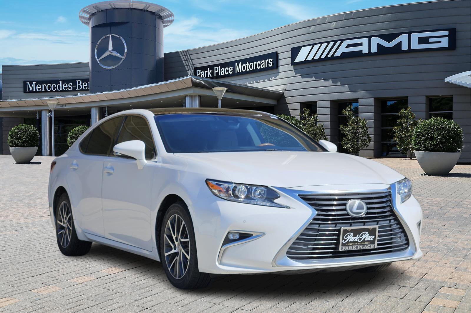 Used 2017 Lexus ES 350 with VIN 58ABK1GGXHU067676 for sale in Dallas, TX