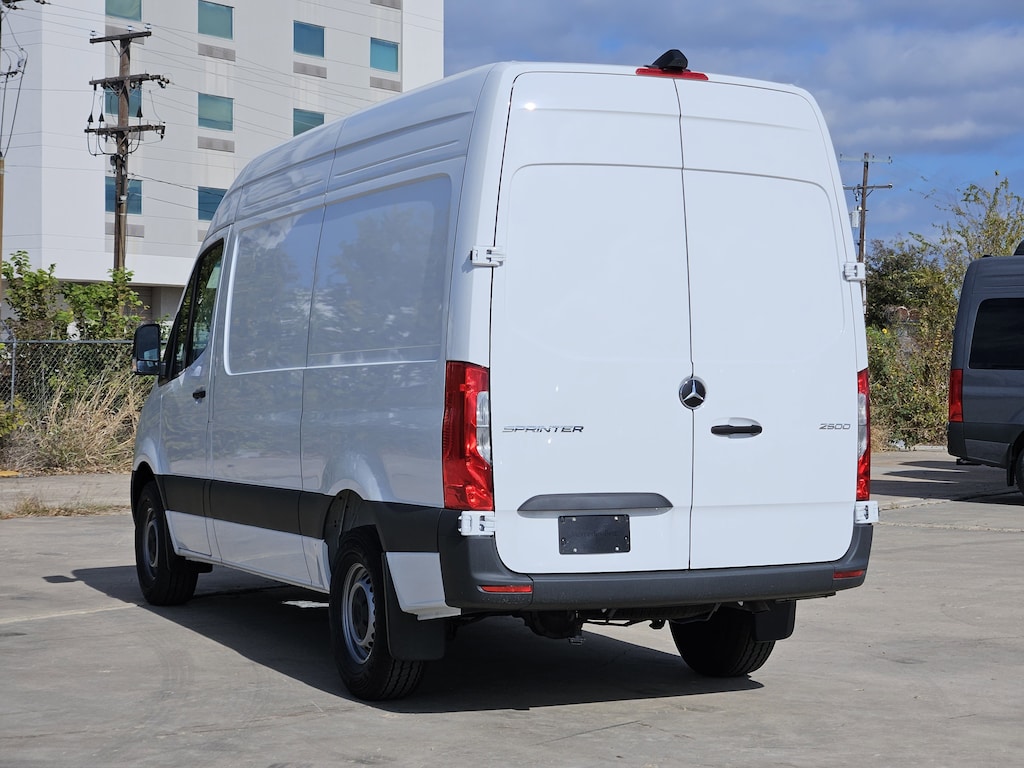 New 2025 Mercedes-Benz Sprinter 2500 Standard Roof 4-Cyl Diesel Van Cargo Van