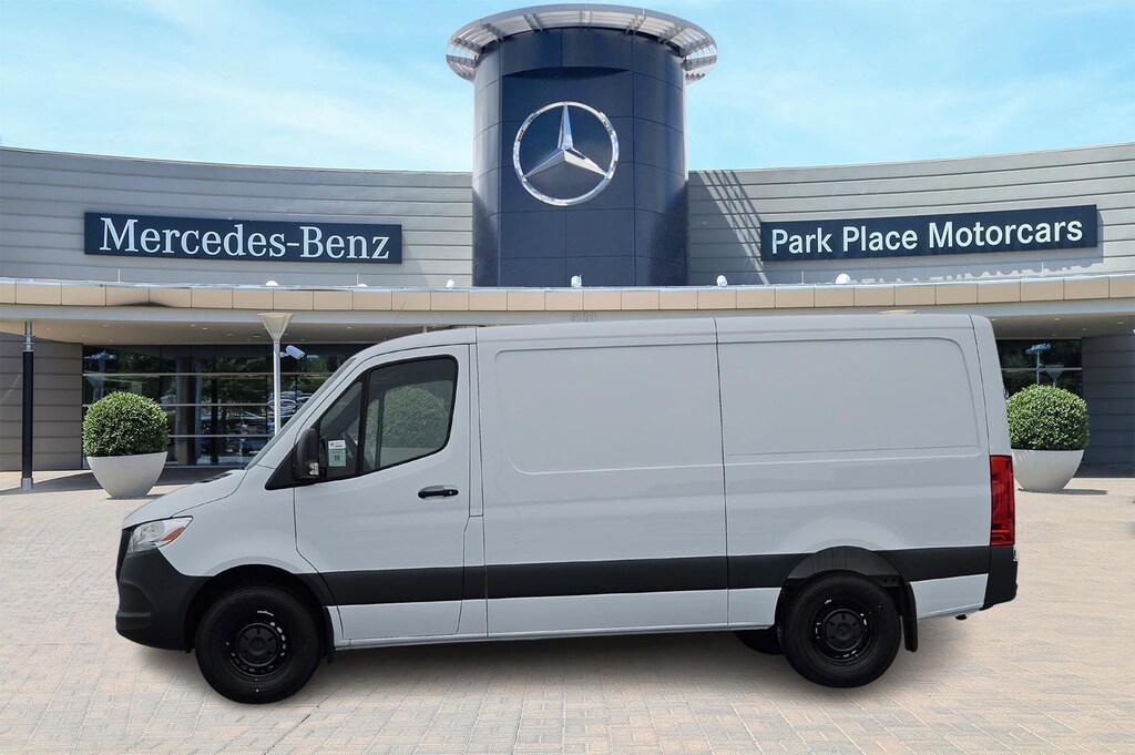 New 2025 Mercedes-Benz Sprinter 2500 Standard Roof 4-Cyl Diesel Van Cargo Van