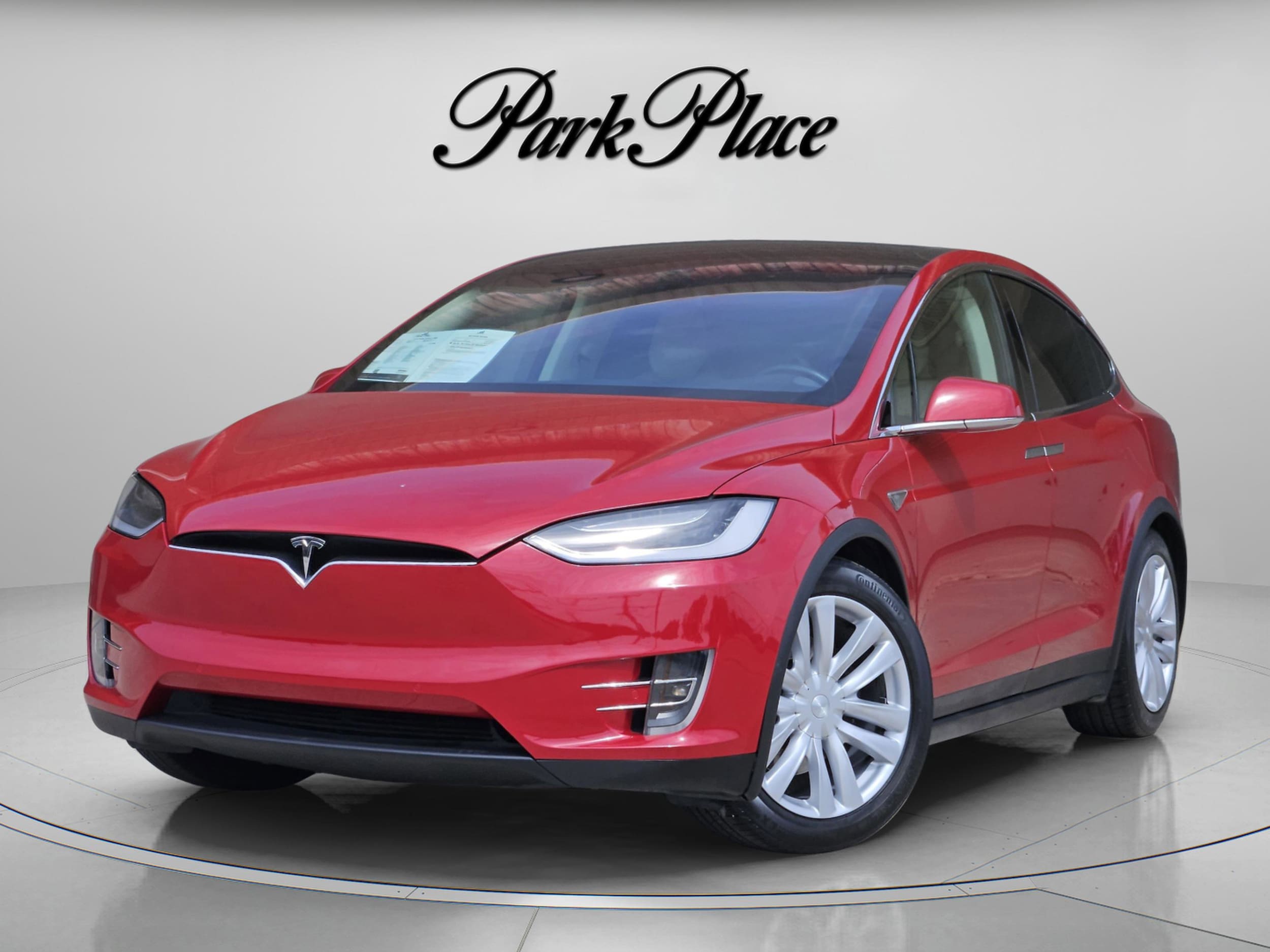 2016 Tesla Model X's photo